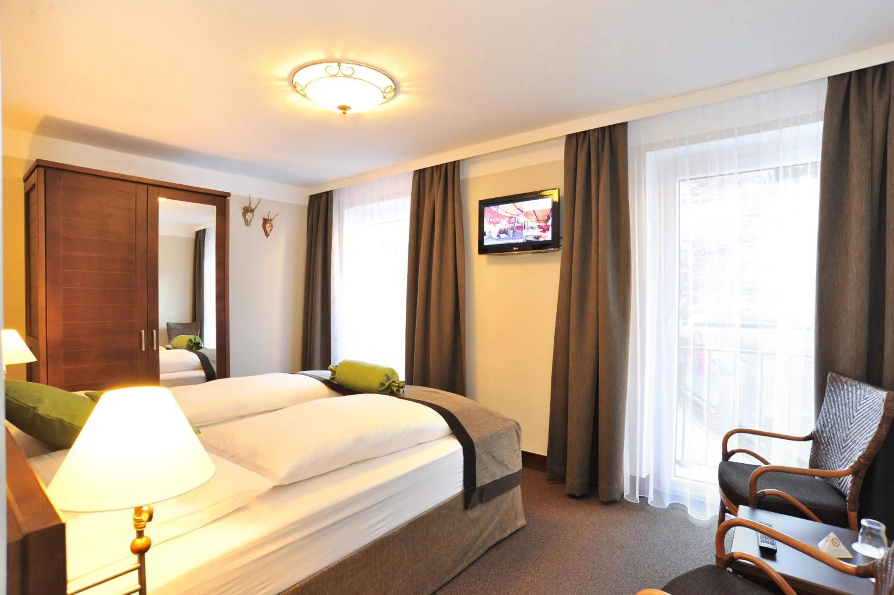 Photo of the whole room, Bed in Ski Lodge Reineke