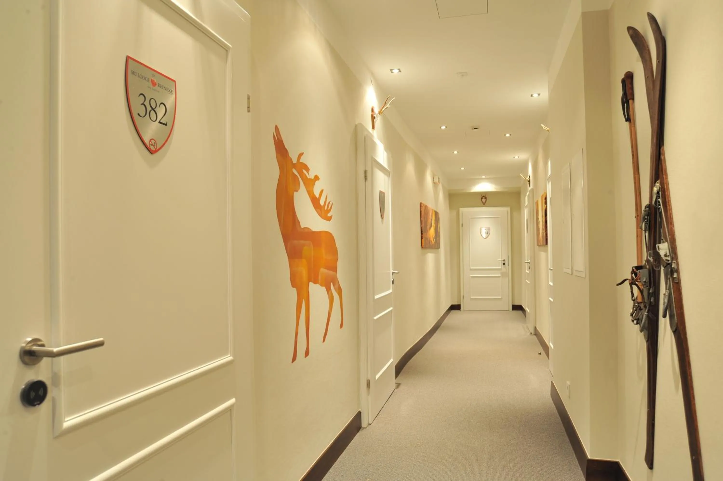 Decorative detail in Ski Lodge Reineke