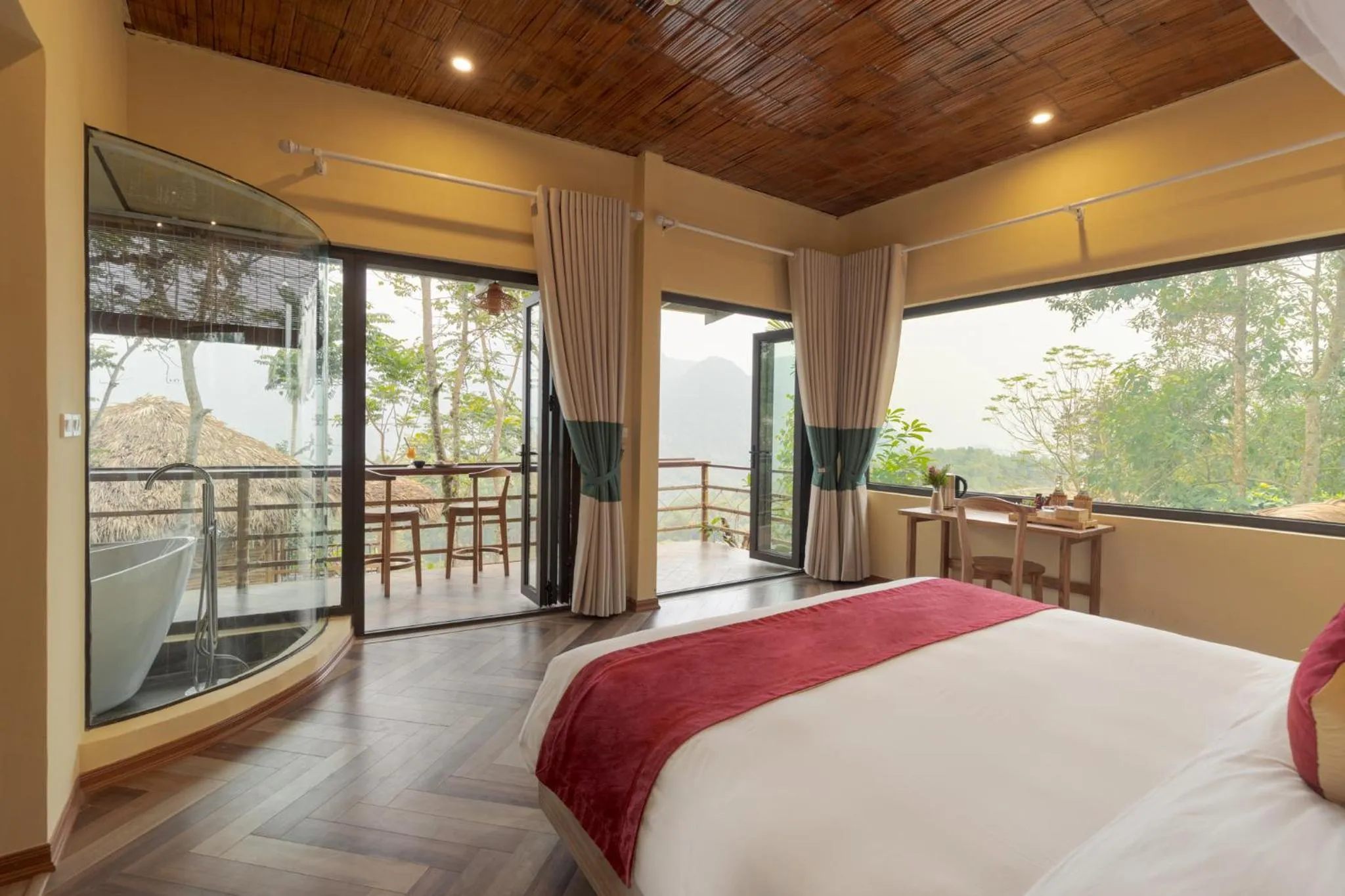 King Room with Pool View in Pu Luong Natura