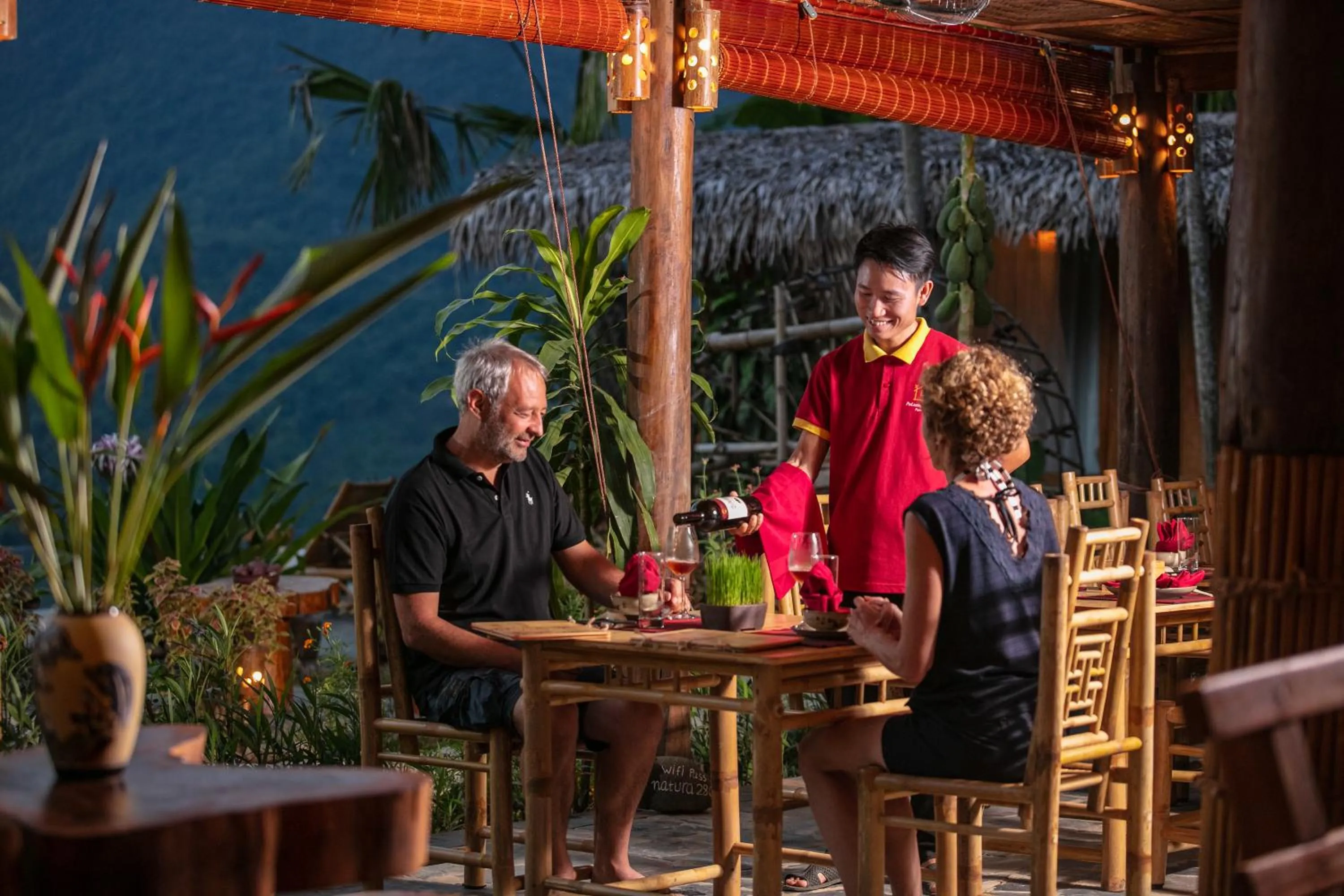 Restaurant/places to eat in Pu Luong Natura