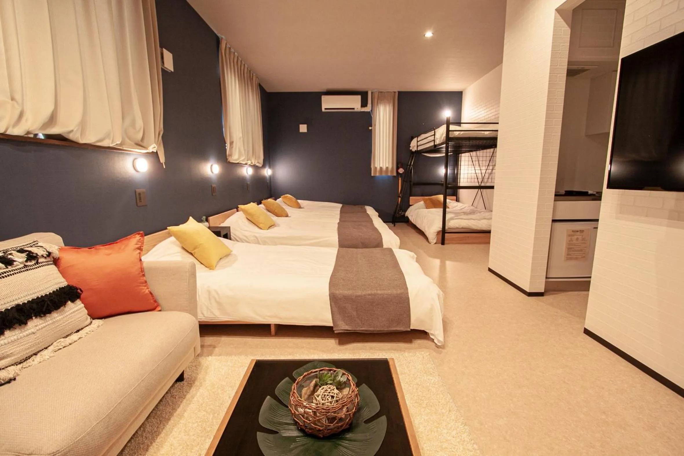 Bed in UCHI Living stay NAKAJIMA park