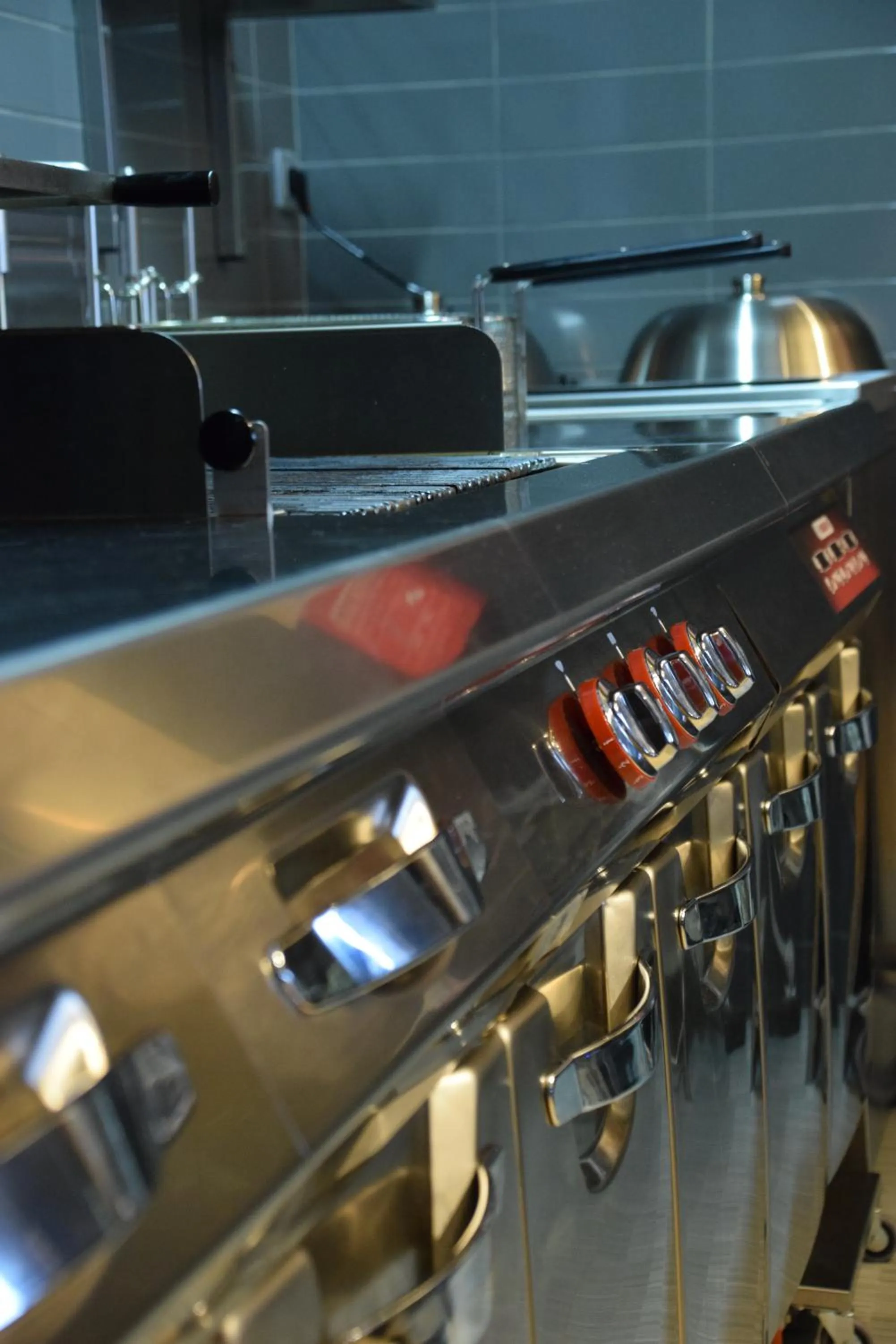 Restaurant/places to eat in ibis Saint-Denis Stade Ouest