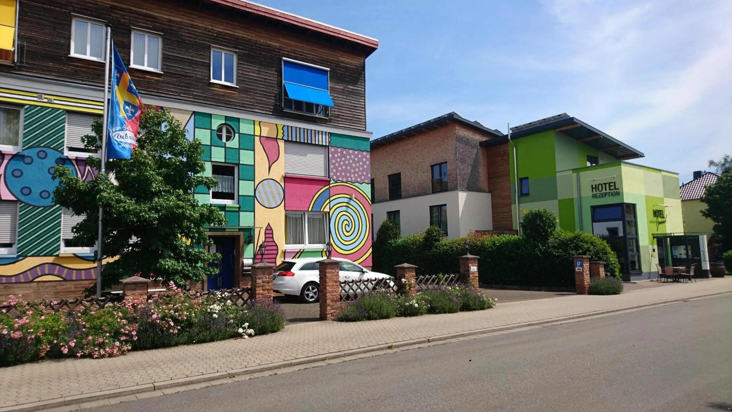 Facade/entrance in Hotel & Auberge le Journal