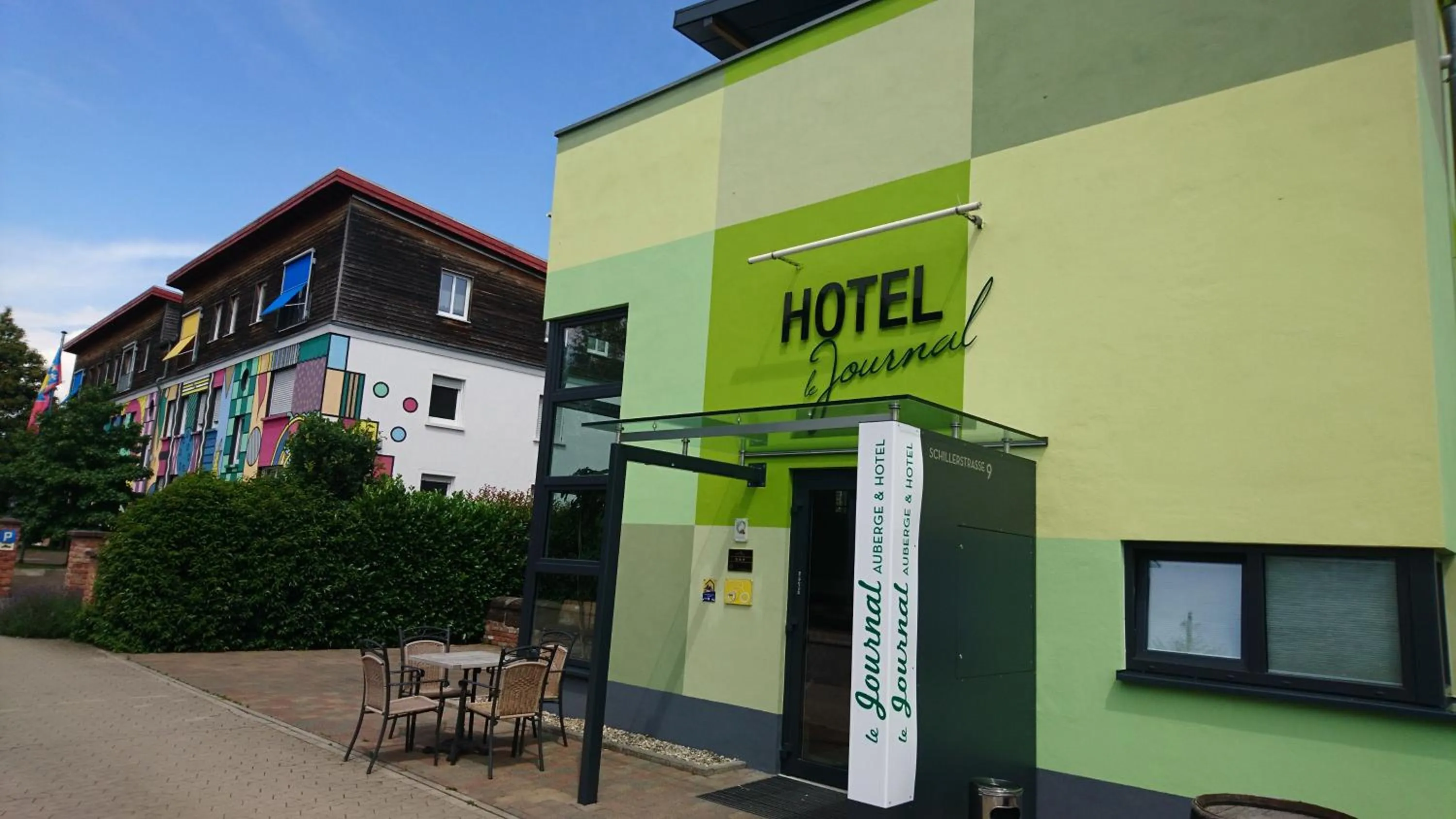 Facade/entrance in Hotel & Auberge le Journal