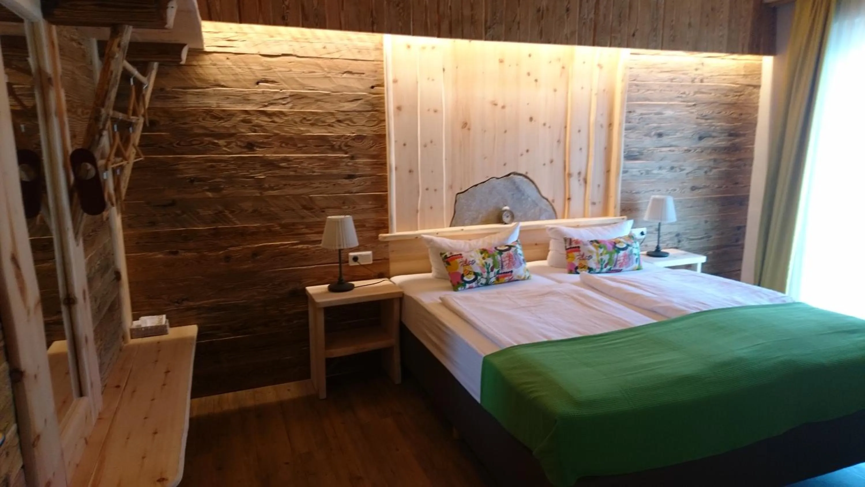 Bed in Hotel & Auberge le Journal