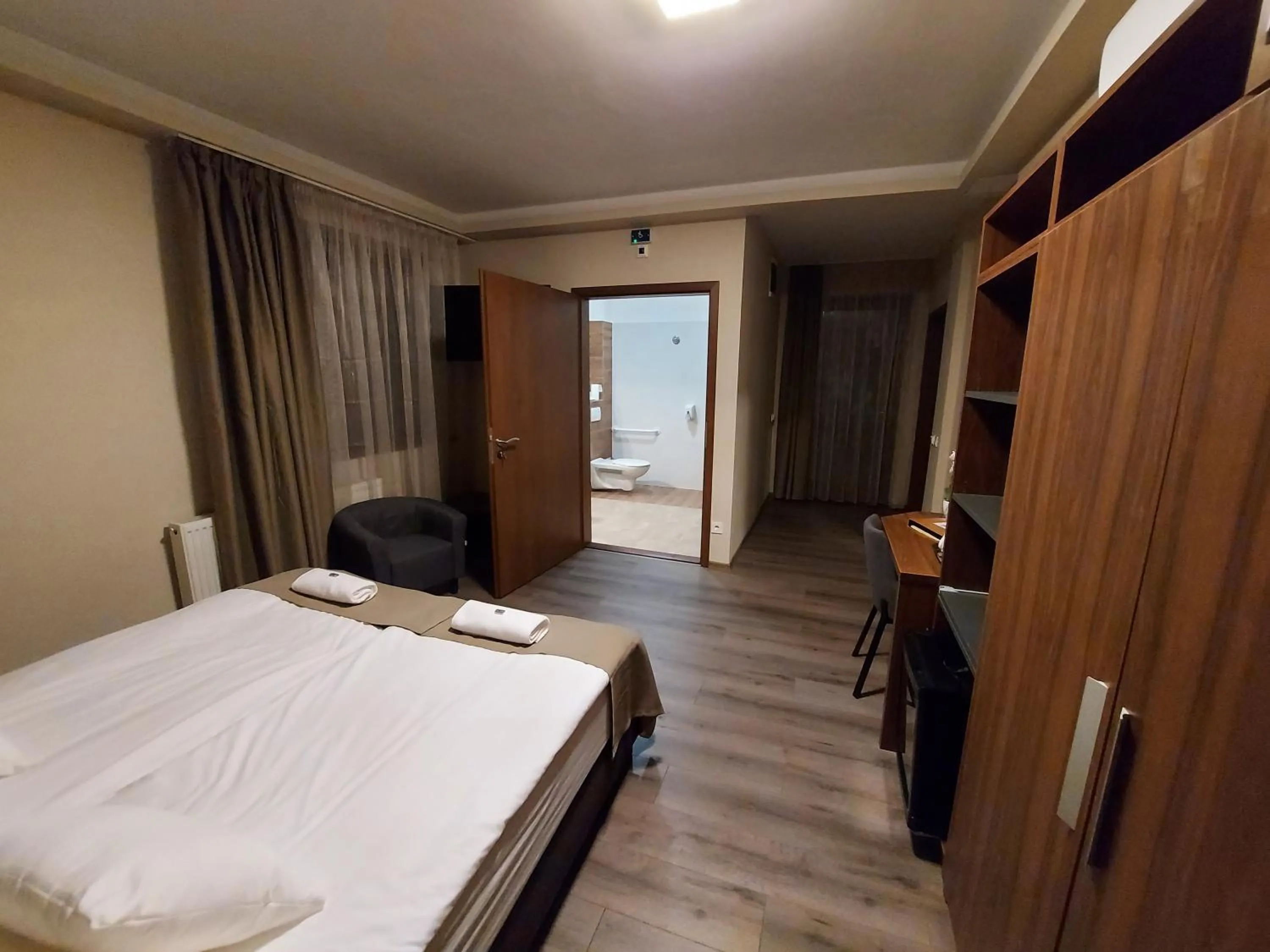 Photo of the whole room, Bed in Vén Diófa De Lux Panzió