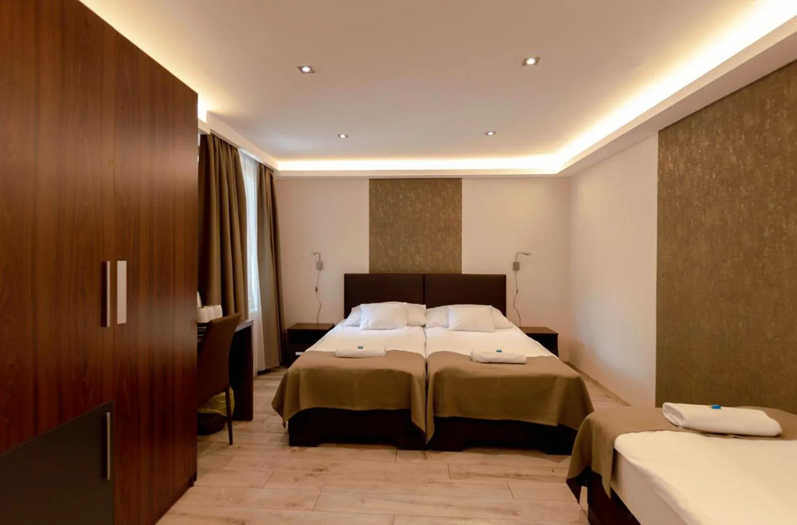 Bedroom, Bed in Vén Diófa De Lux Panzió