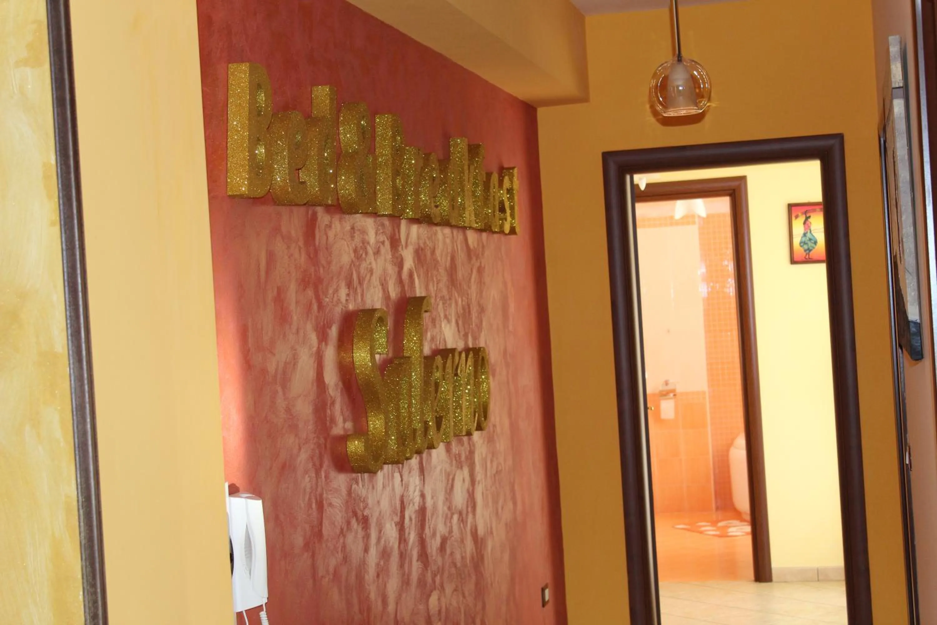 Decorative detail in B&B Salerno