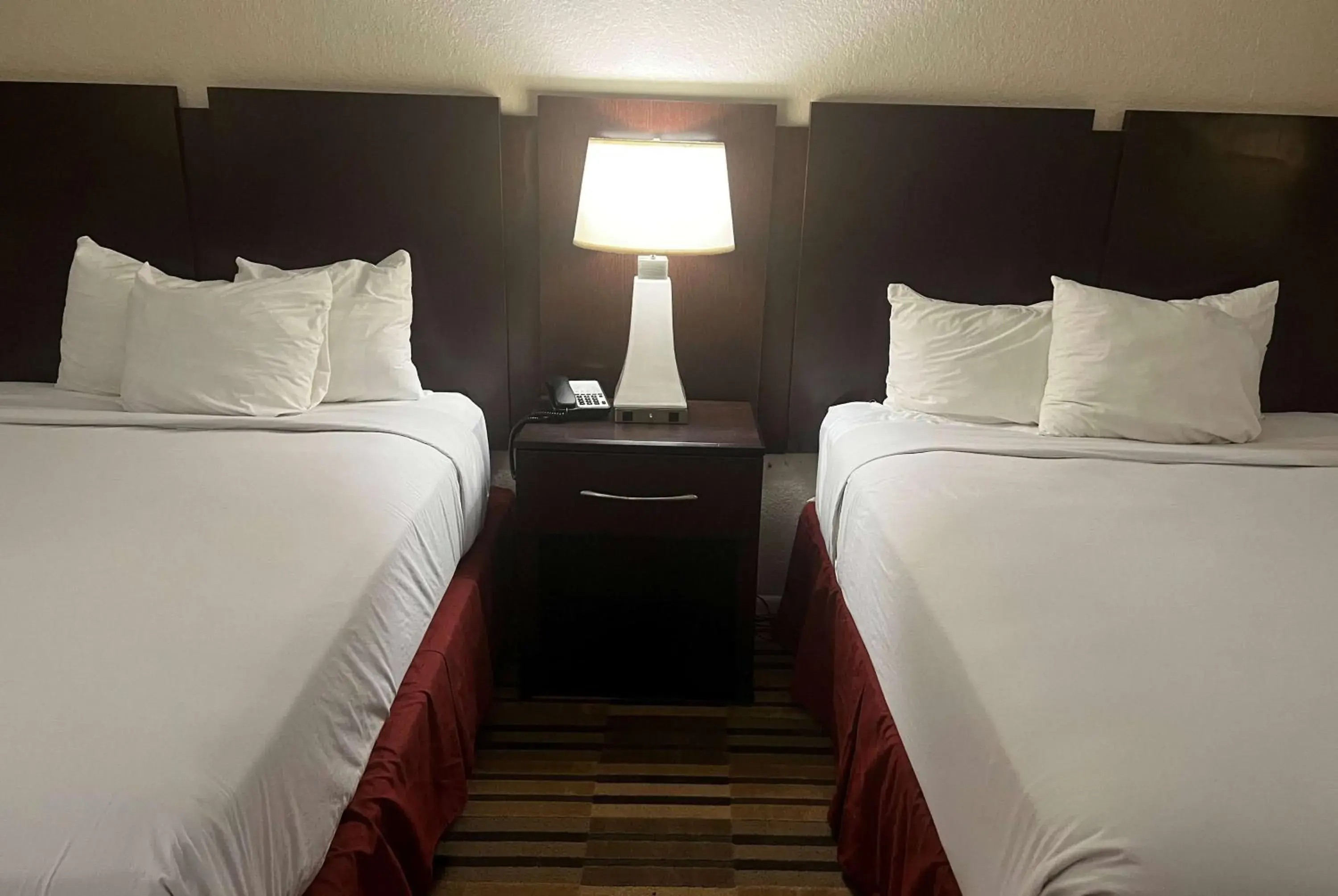 Photo of the whole room, Bed in Baymont by Wyndham Houston/Westchase Photo of the whole room, Bed in Baymont by Wyndham Houston/Westchase