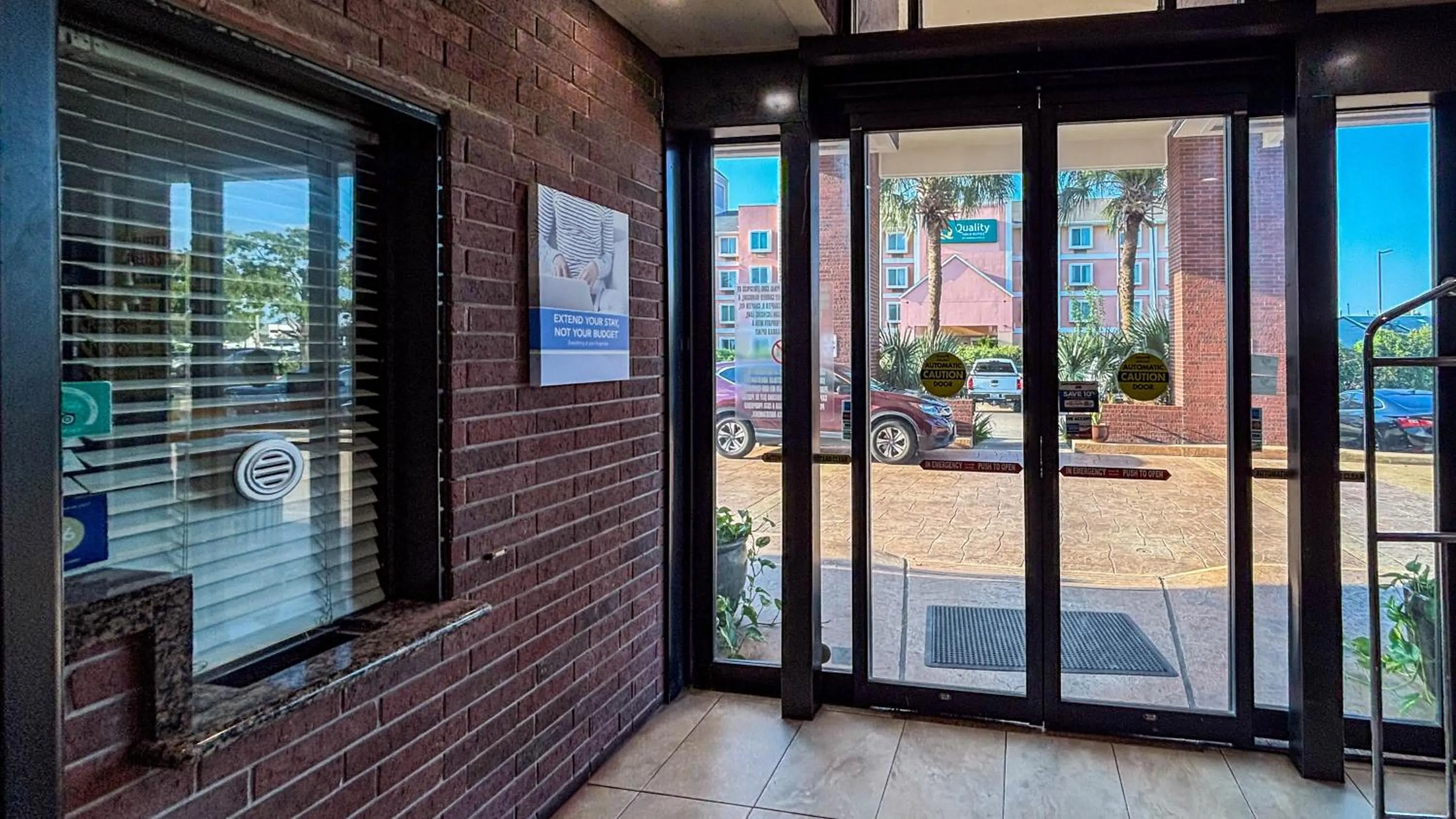 Lobby or reception in Studio 6 Houston, TX - Westchase