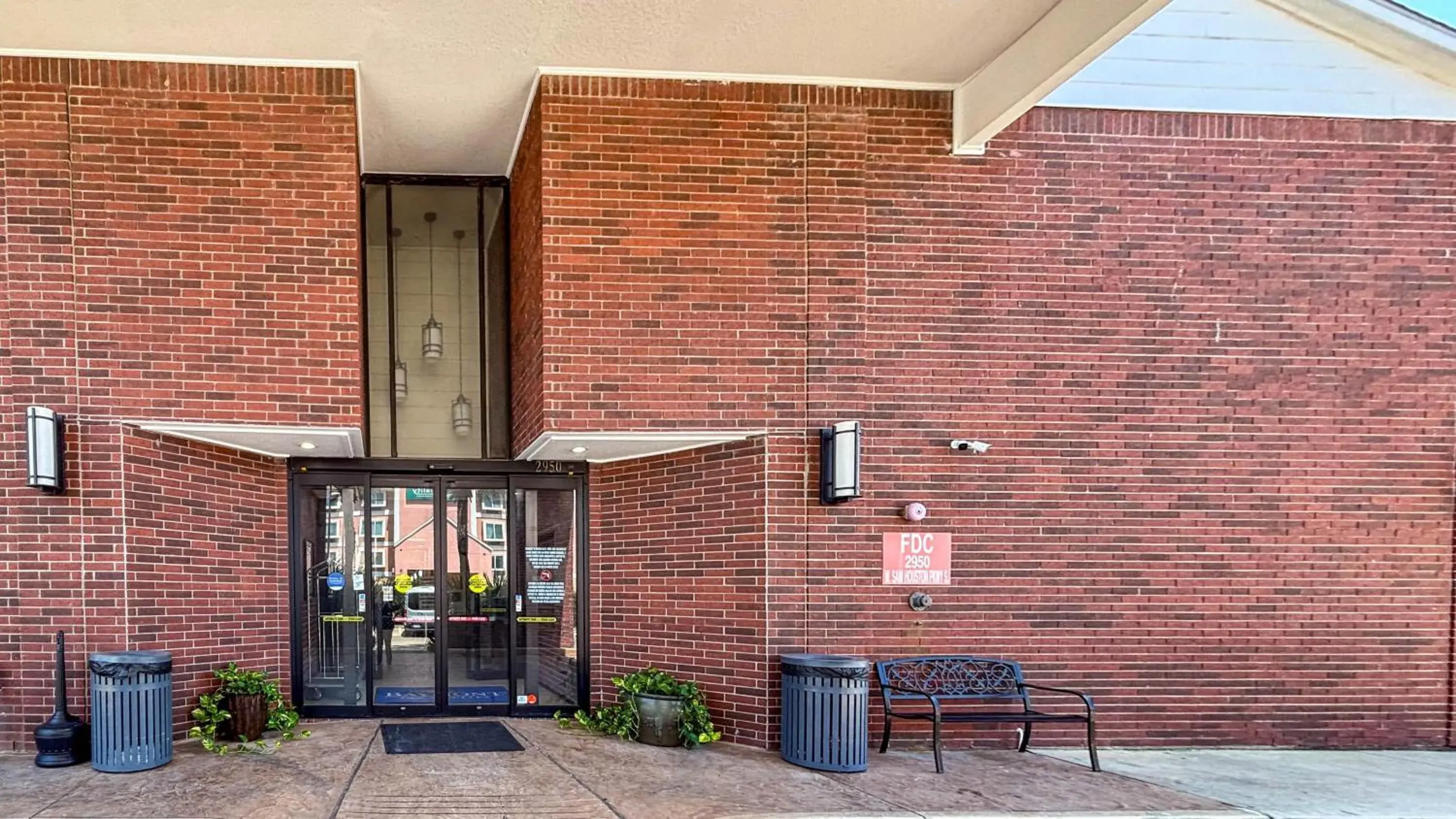 Property building in Studio 6 Houston, TX - Westchase Property building in Studio 6 Houston, TX - Westchase