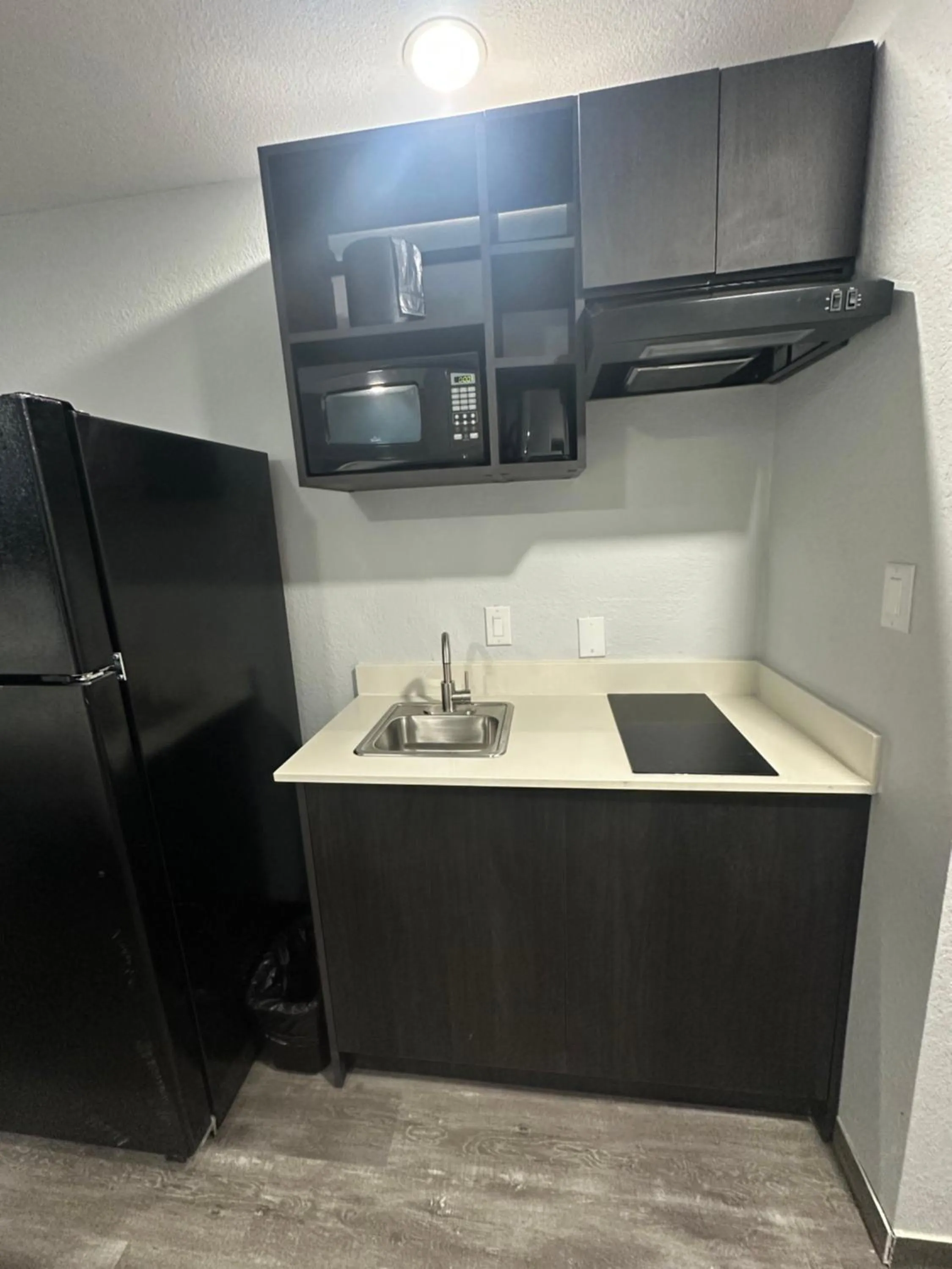 Kitchen or kitchenette in Studio 6 Houston, TX - Westchase