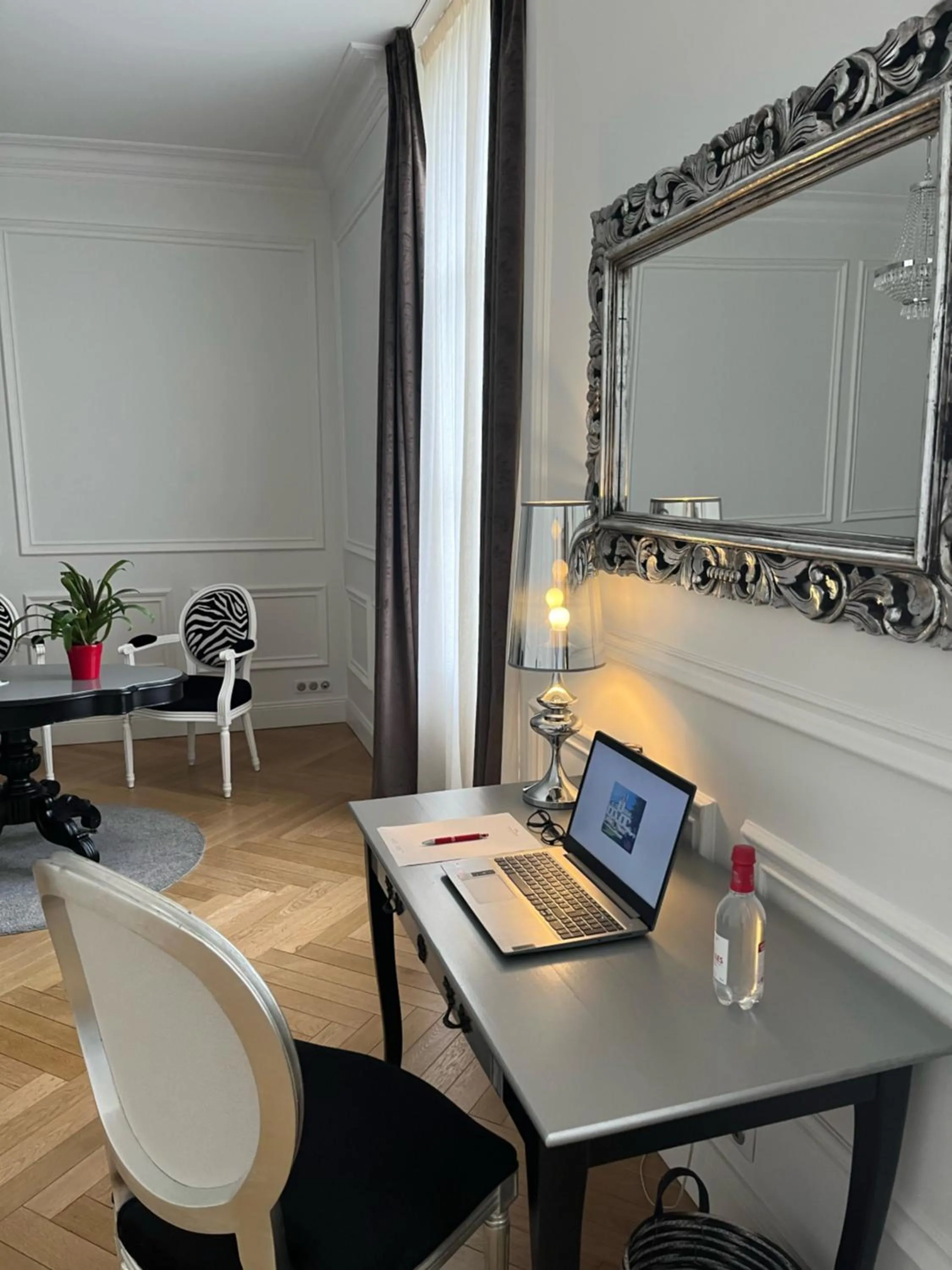 Seating area in Le Clos des Queyries, Chambres d'Hôtes