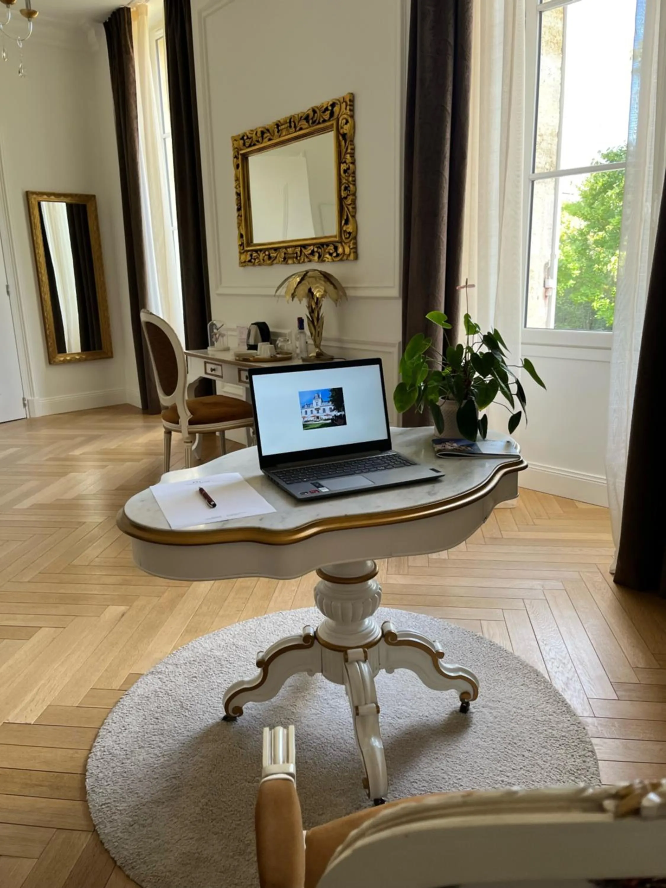 Seating area in Le Clos des Queyries, Chambres d'Hôtes