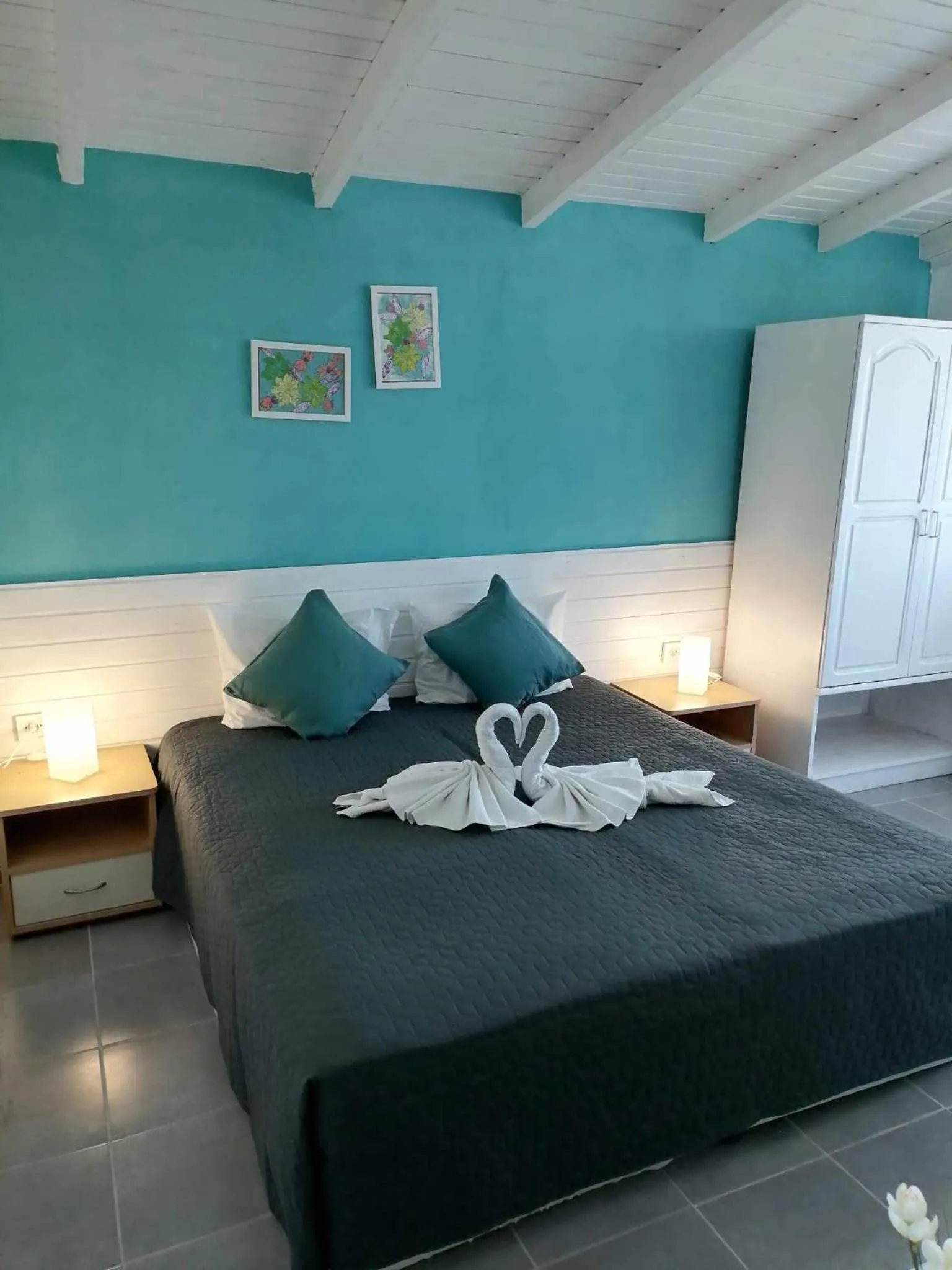 Bed in Alba Family Club Hotel