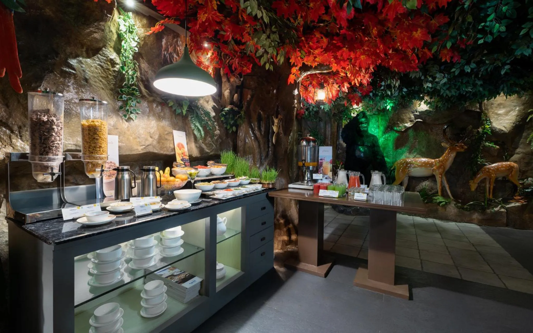 Restaurant/places to eat in Cygnett Style Tania's