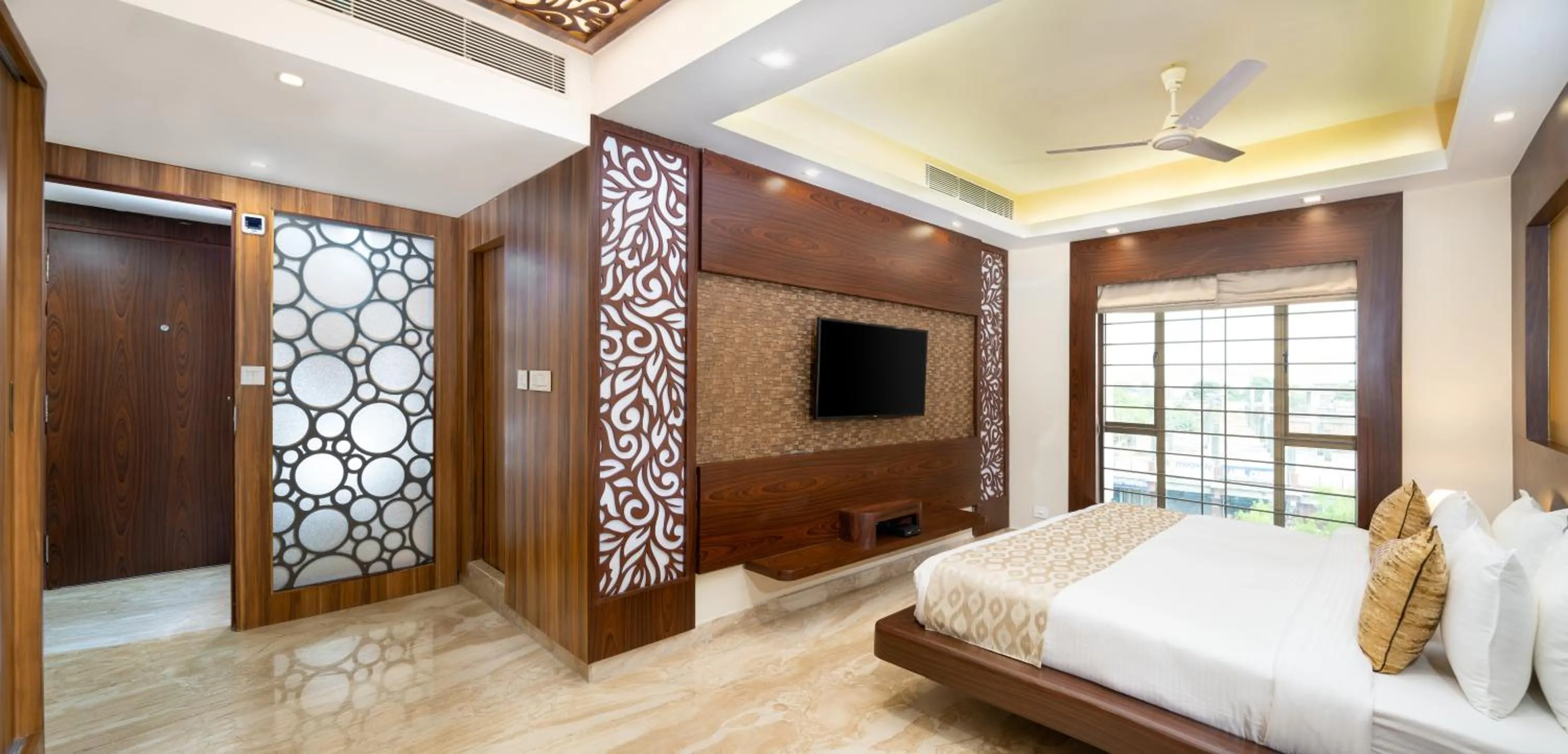 Photo of the whole room, Bed in Cygnett Style Tania's