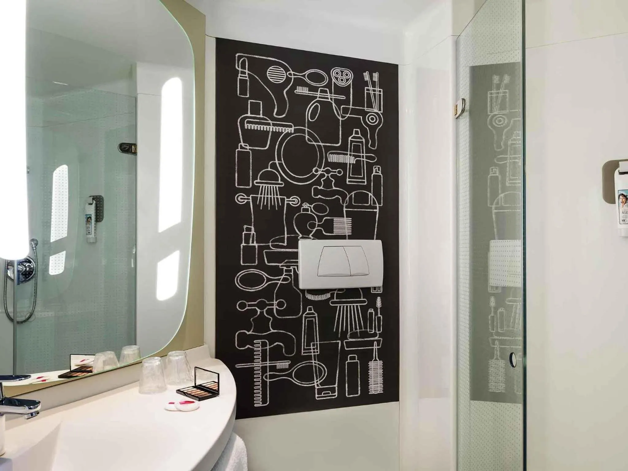 Bedroom in ibis Paris Saint-Denis Stade Sud