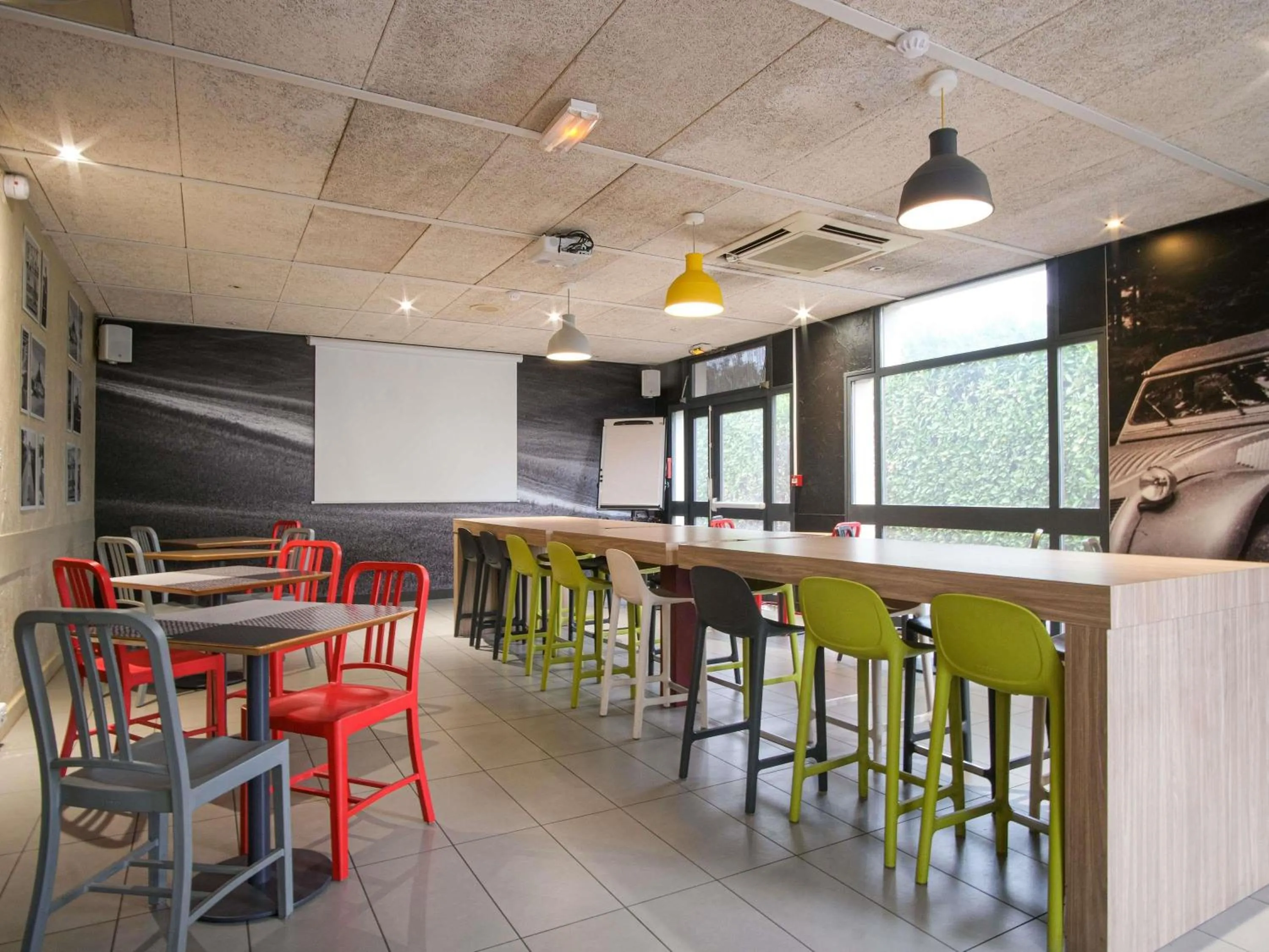 Property building in ibis Toulouse Aeroport