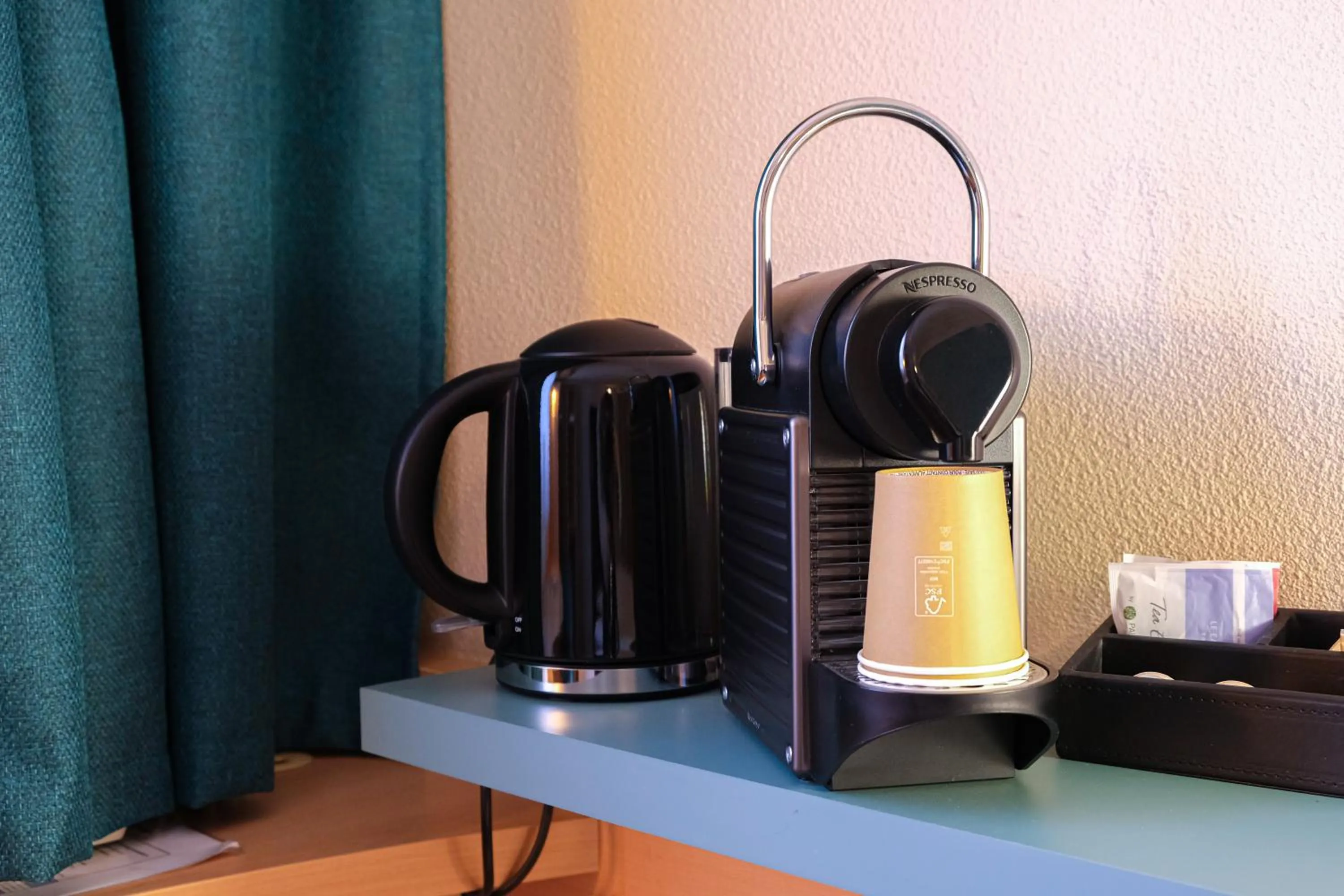 Coffee/tea facilities in ibis Toulouse Aeroport