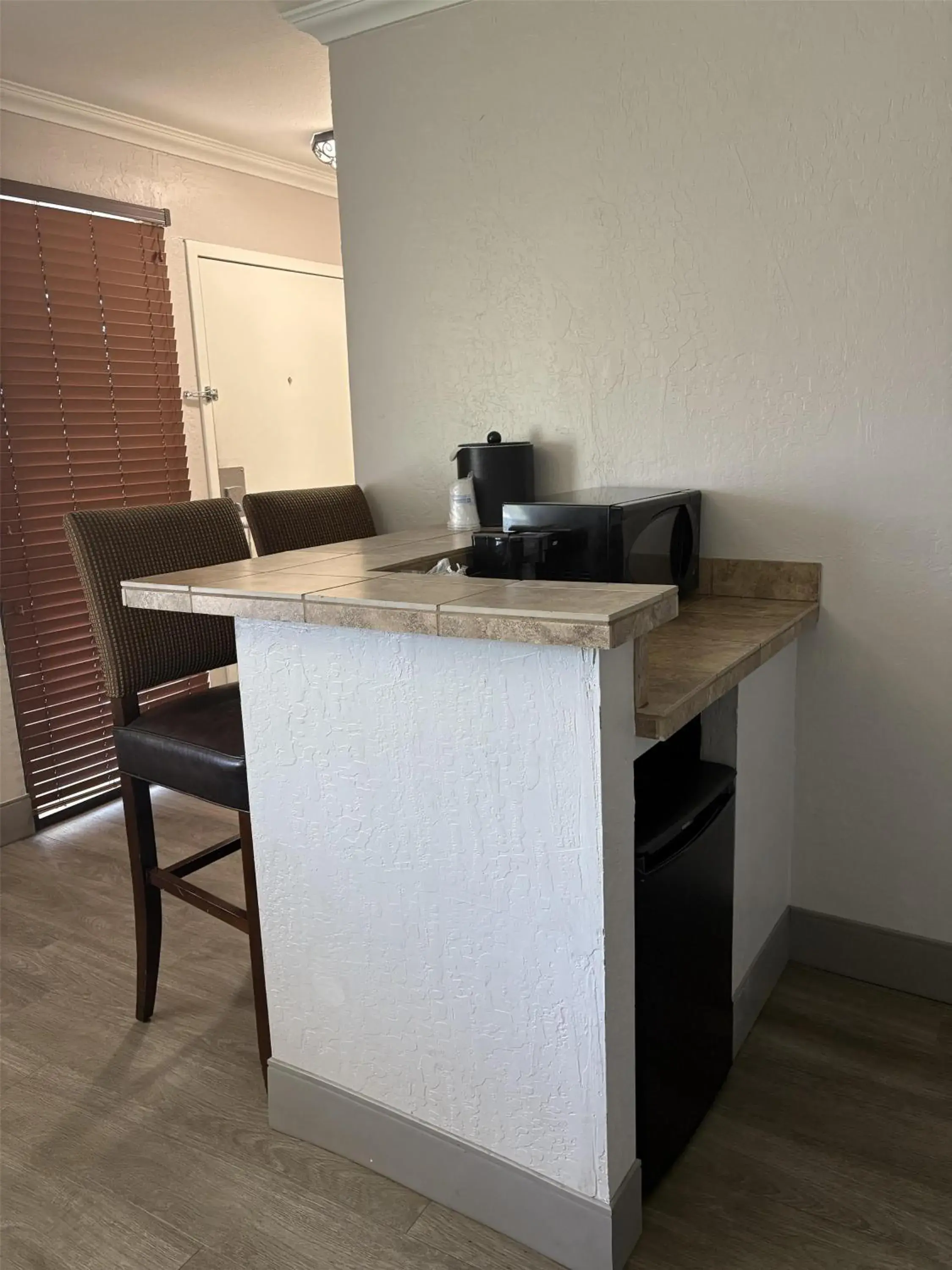 Bedroom in SureStay InnSuites Phoenix Hotel & Suites by Best Western Bedroom in SureStay InnSuites Phoenix Hotel & Suites by Best Western