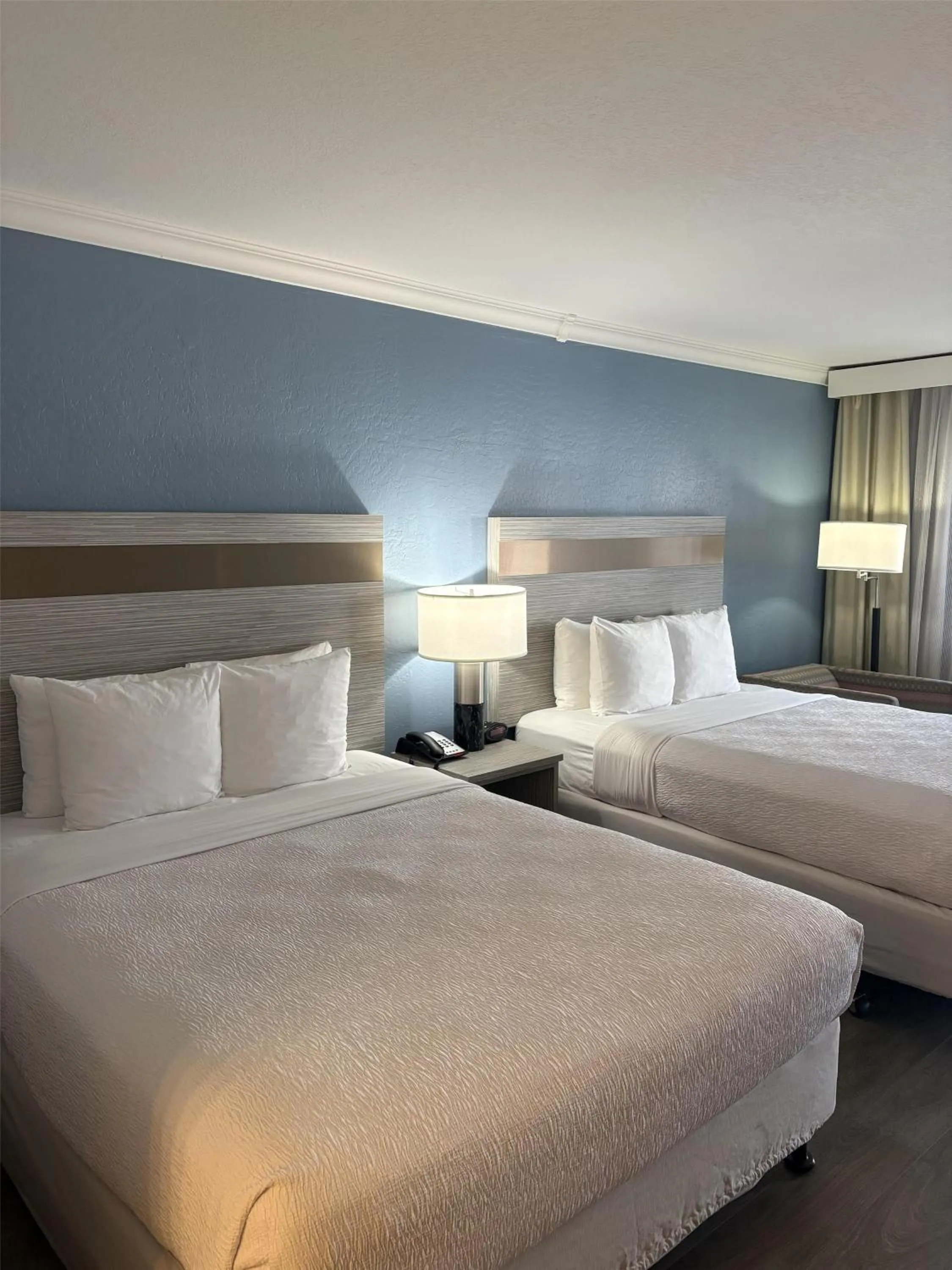 Bedroom, Bed in SureStay InnSuites Phoenix Hotel & Suites by Best Western