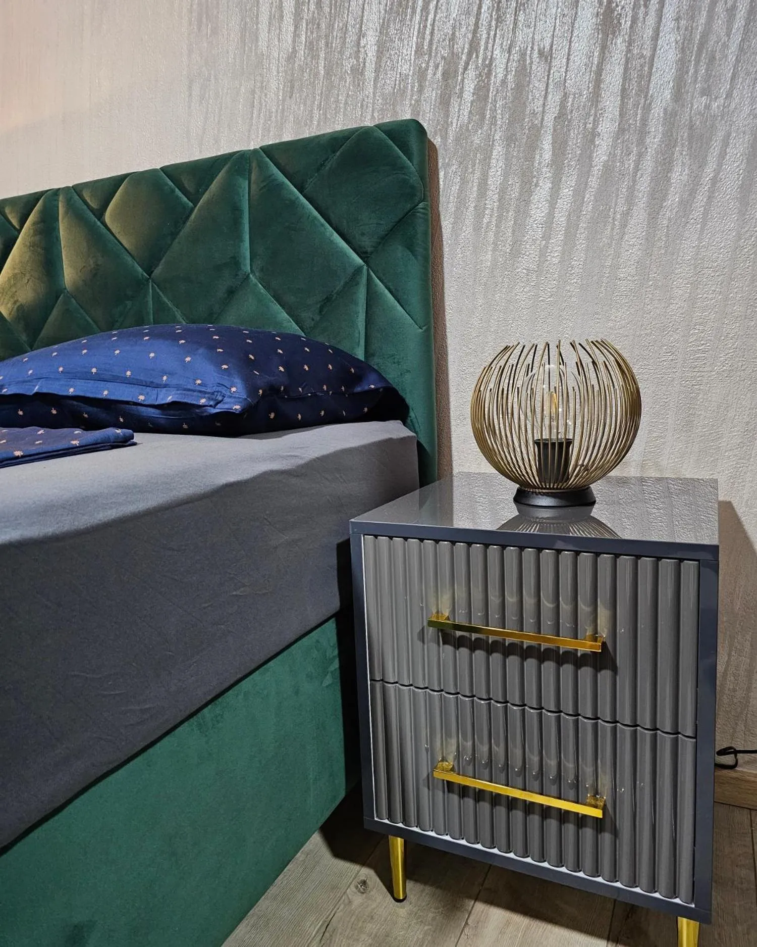 Bed in Residence Riverside