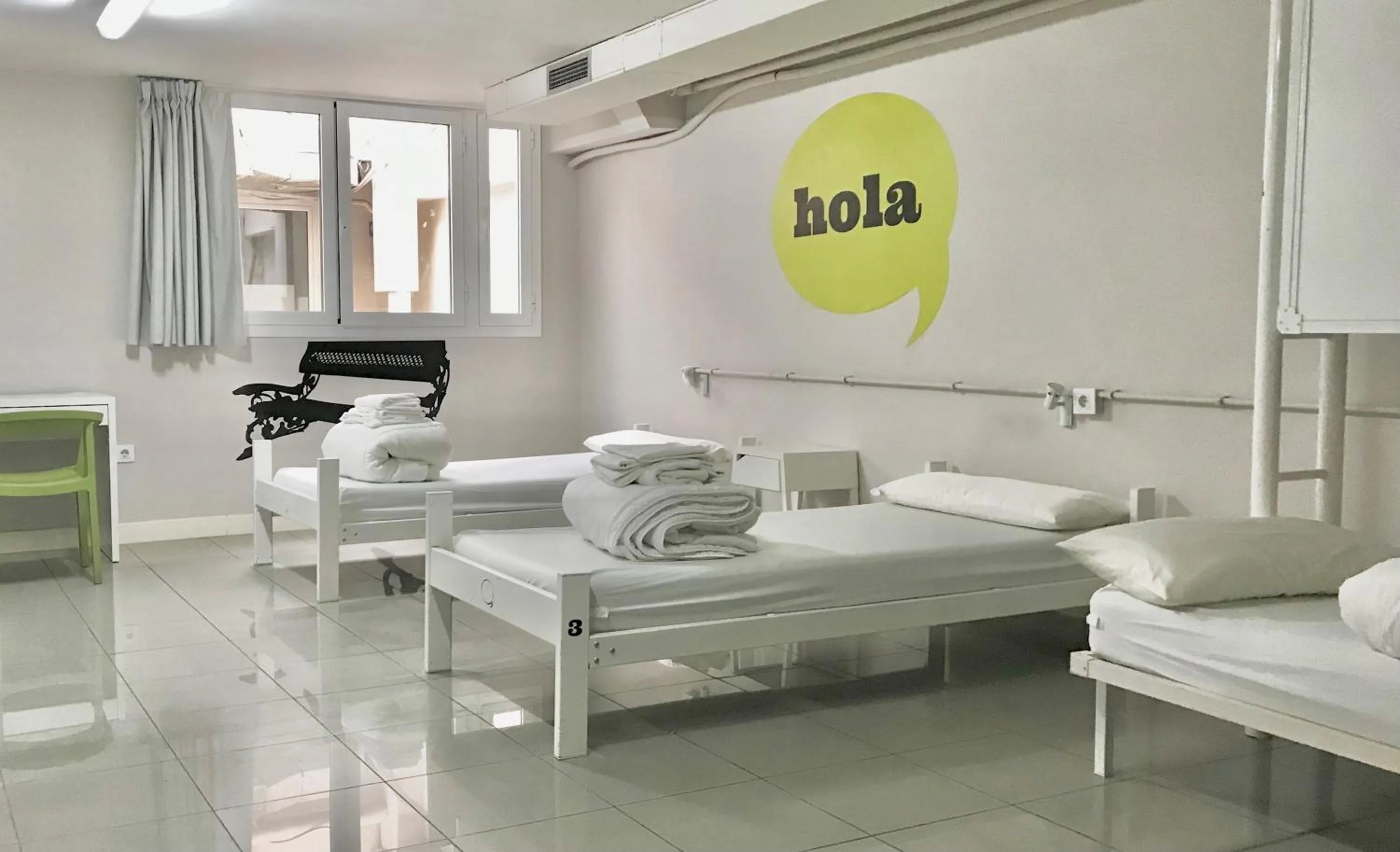 Hola Hostal Eixample