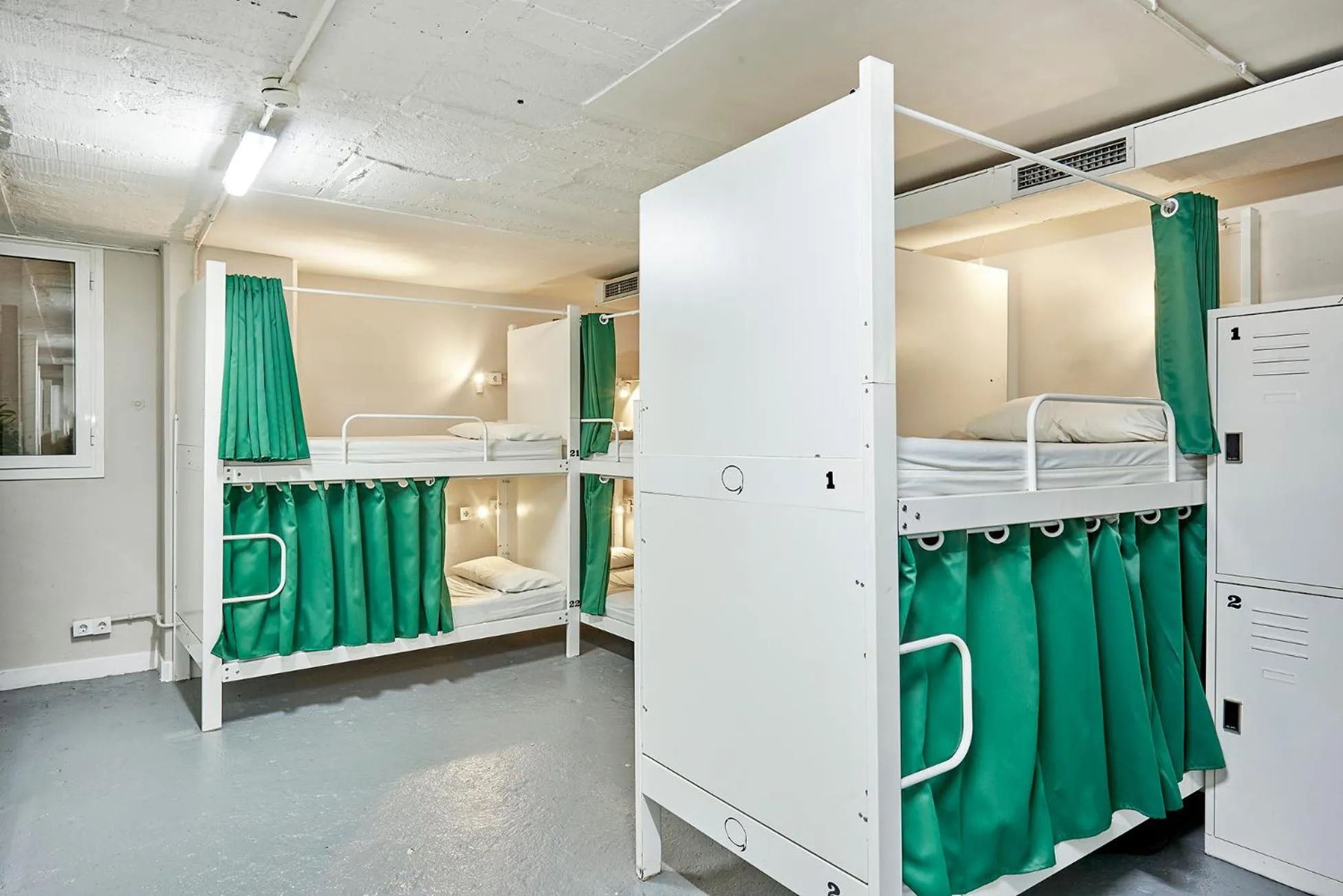 Bed in Hola Hostal Eixample