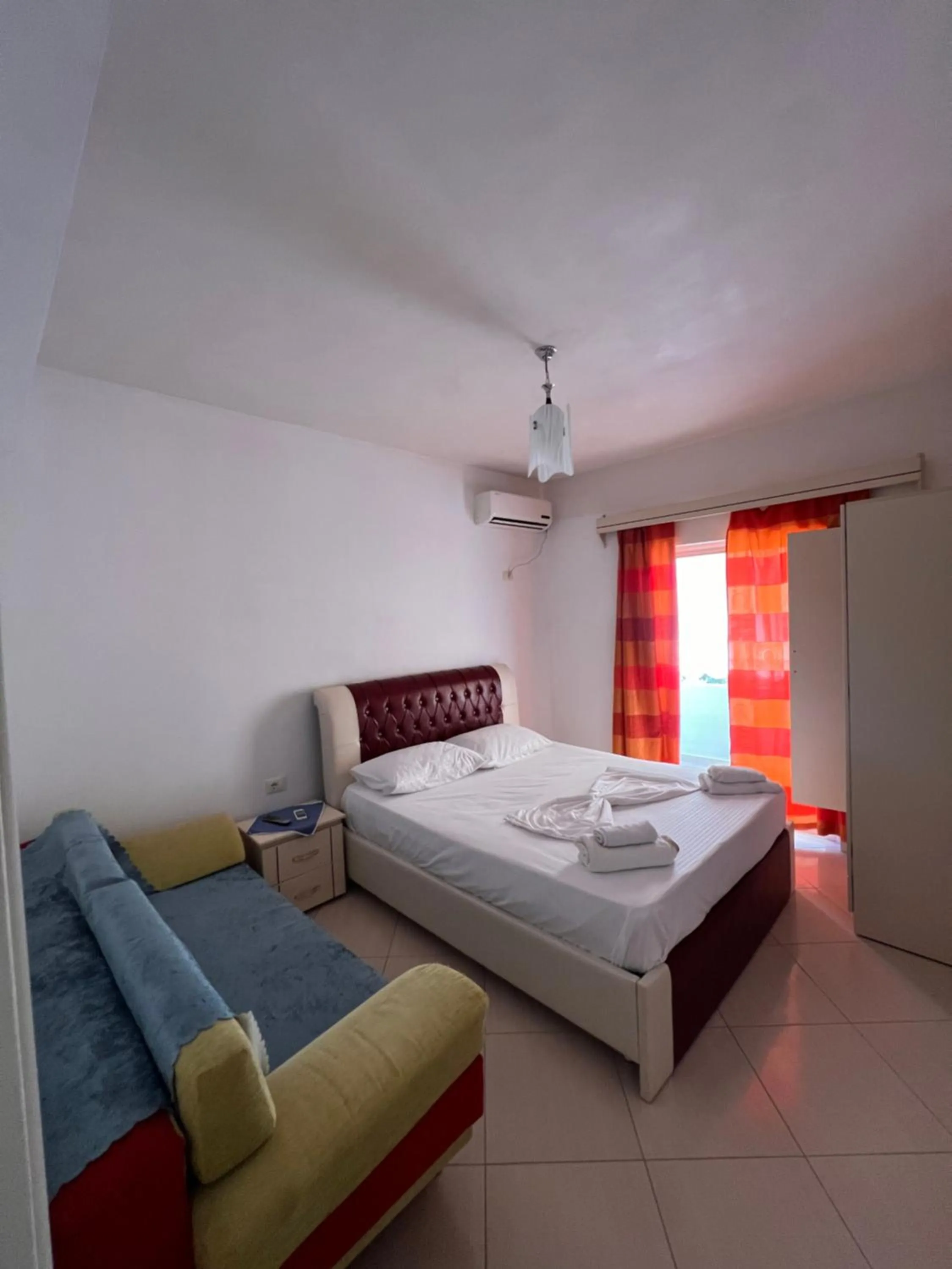 air conditioner, Bed in Vila Fredi