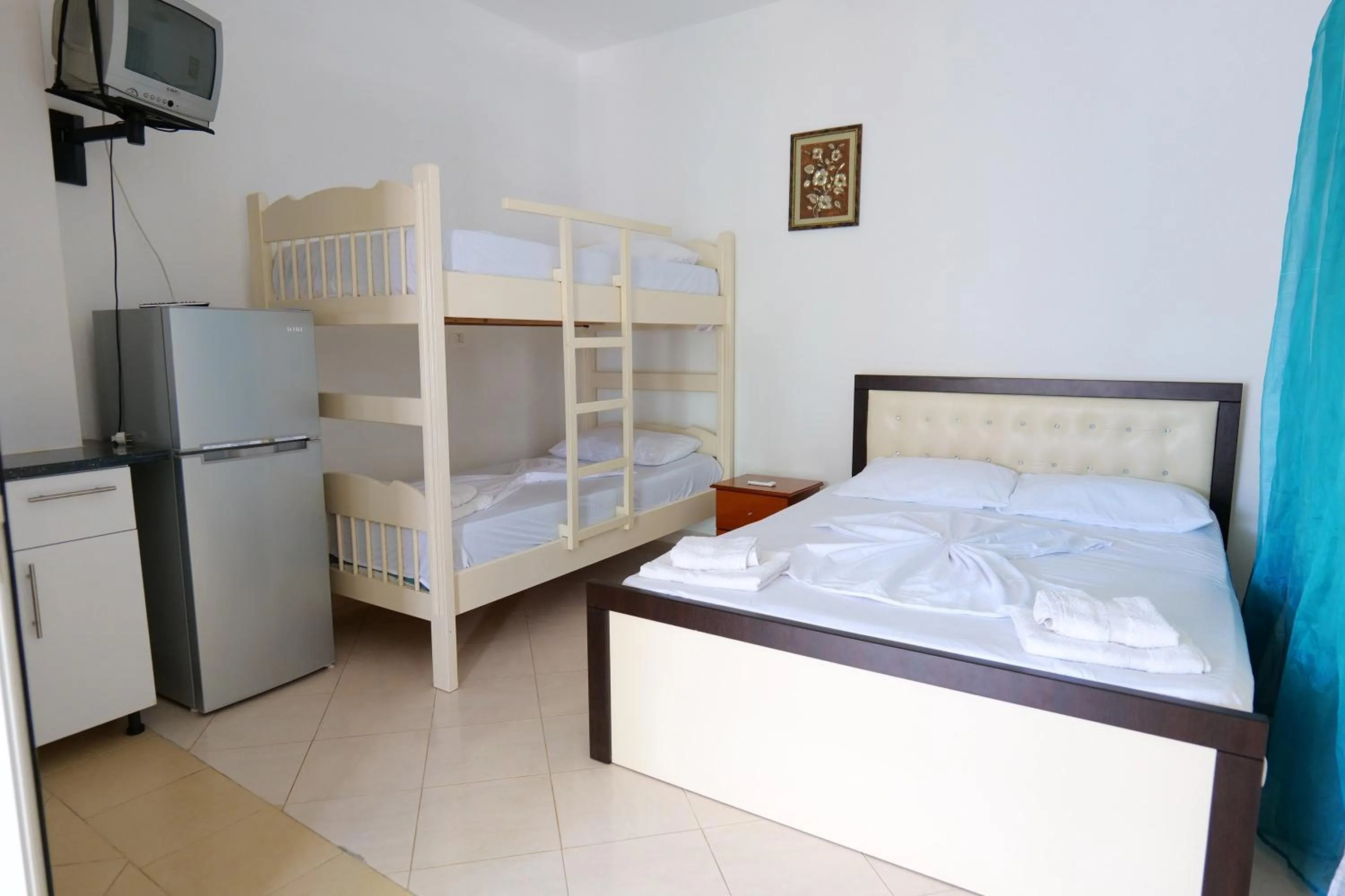 Photo of the whole room, Bed in Vila Fredi