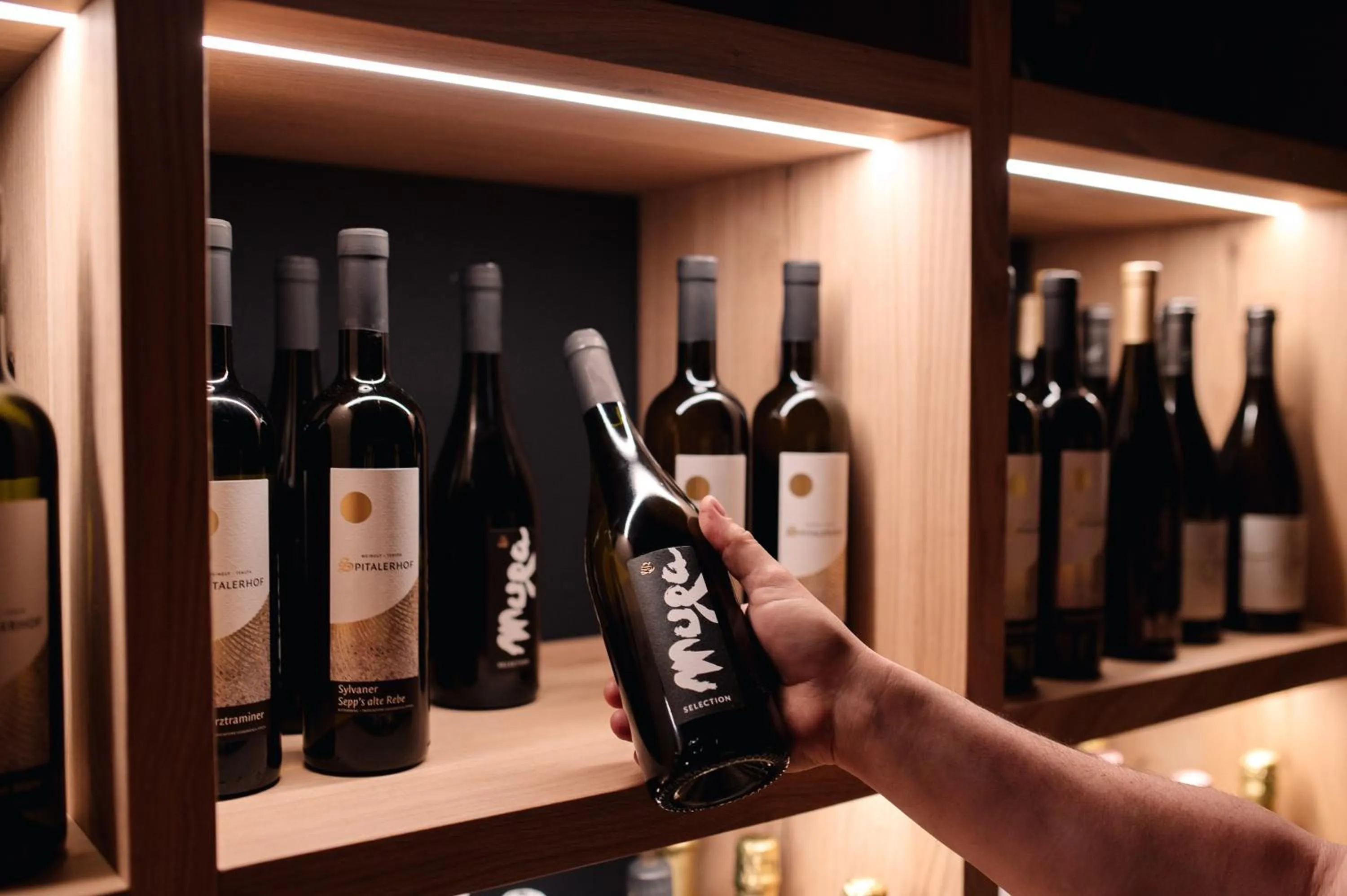 Restaurant/places to eat in Weingut & Genusshotel Spitalerhof Superior