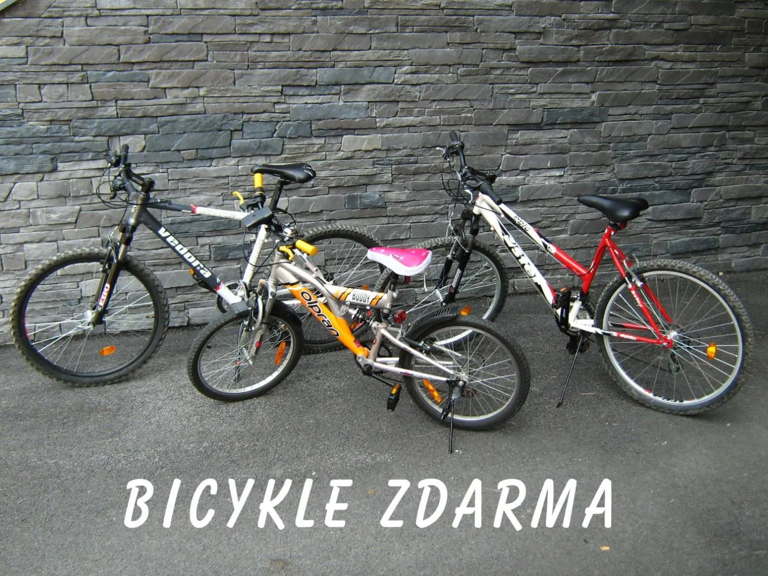 Cycling in Apartmán KLAUDIA Tále