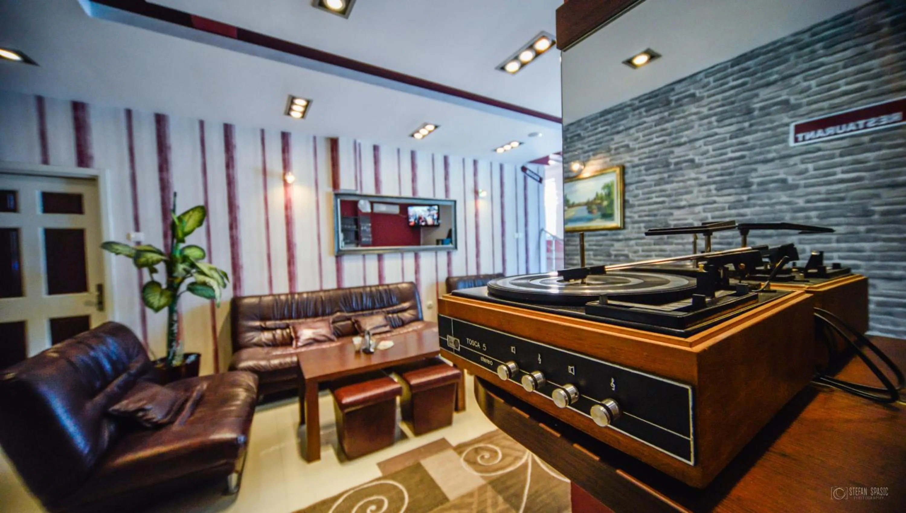 Lounge or bar in Garni Hotel 018 In