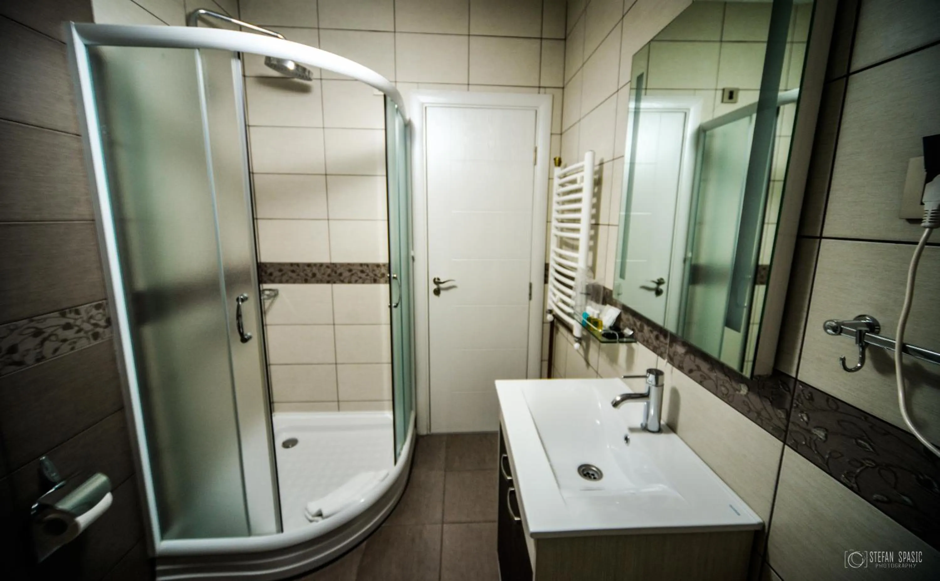 Bathroom in Garni Hotel 018 In