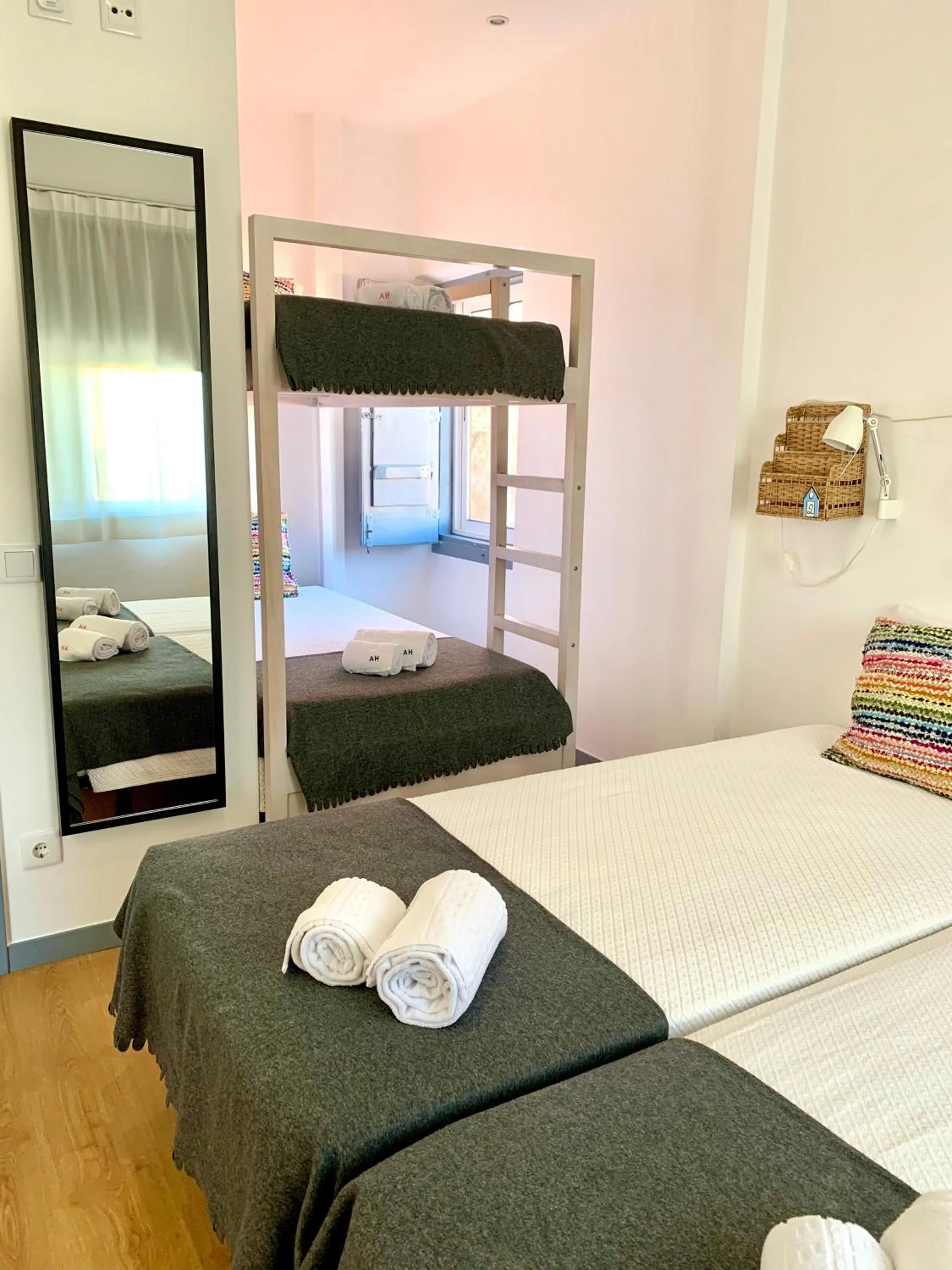 Bed in Peneco Albufeira GuestHouse