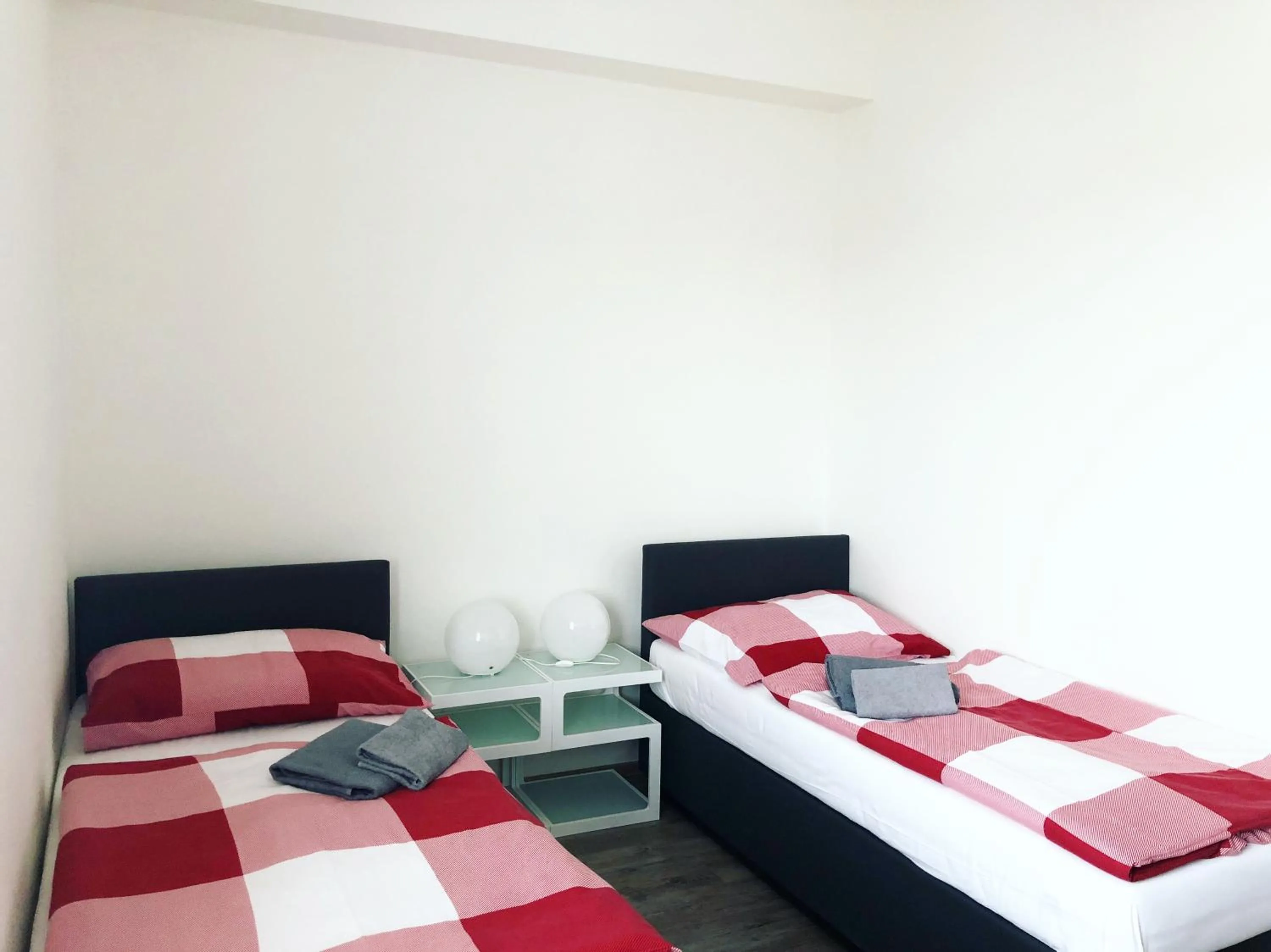 Comfort Twin Room - single occupancy in Penzion DMZ