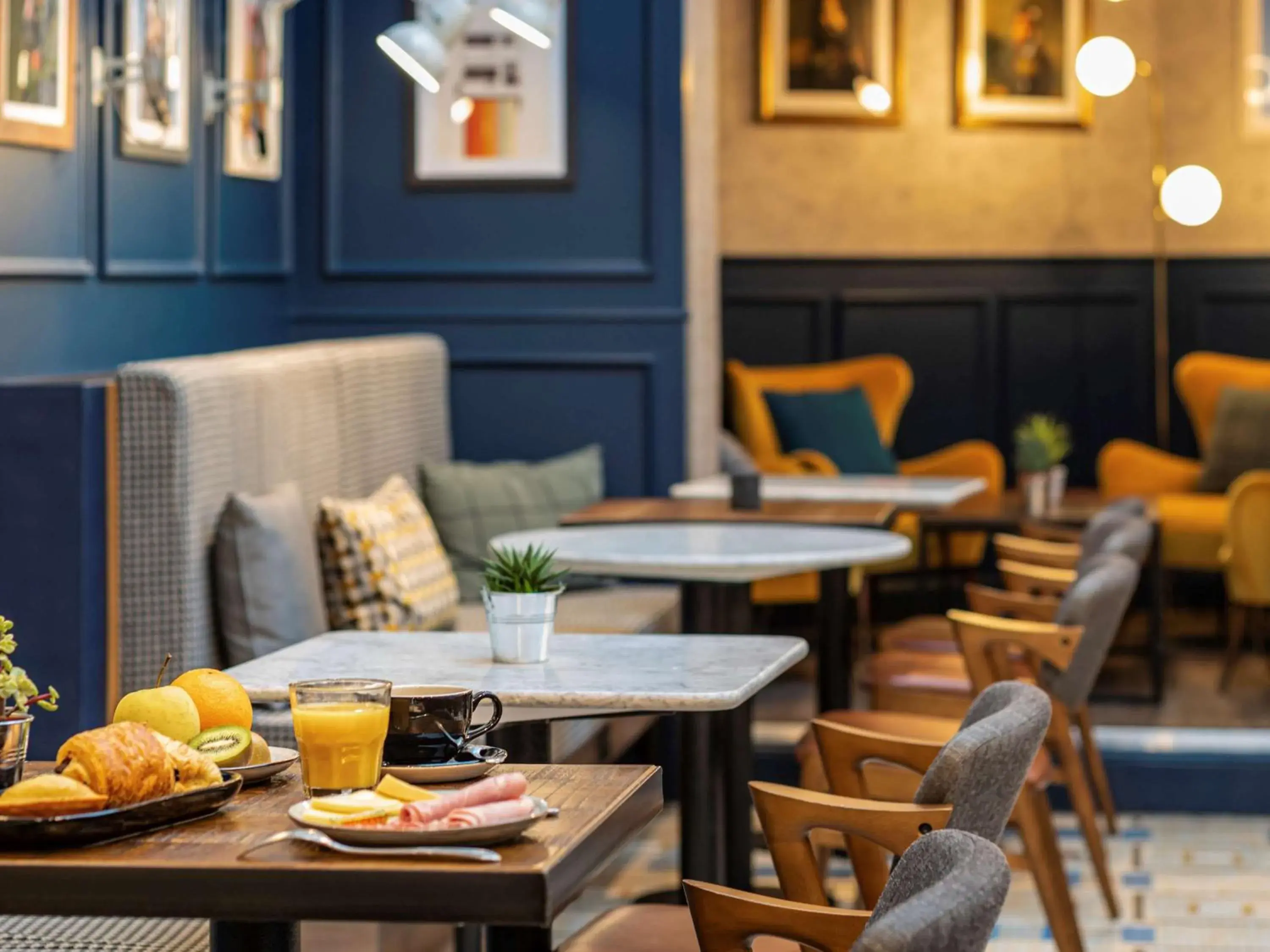 Restaurant/places to eat in ibis Paris Grands Boulevards Opéra 9e Restaurant/places to eat in ibis Paris Grands Boulevards Opéra 9e