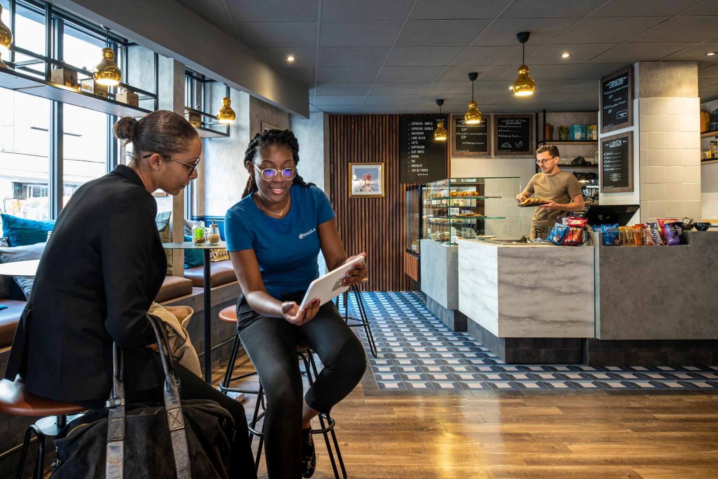 Lobby or reception in ibis Paris Grands Boulevards Opéra 9e