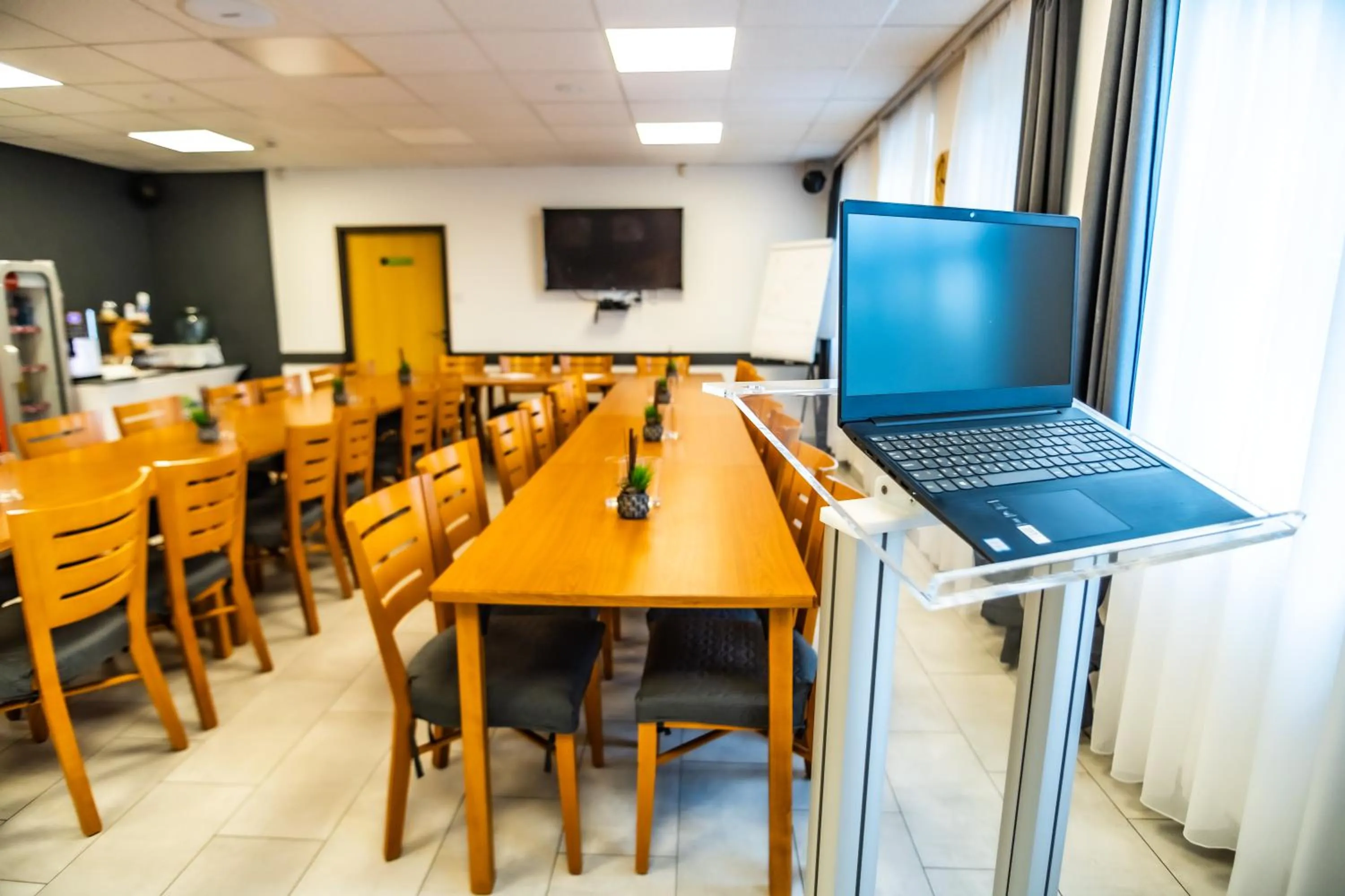 TV and multimedia in 4 Évszak Hegyihotel