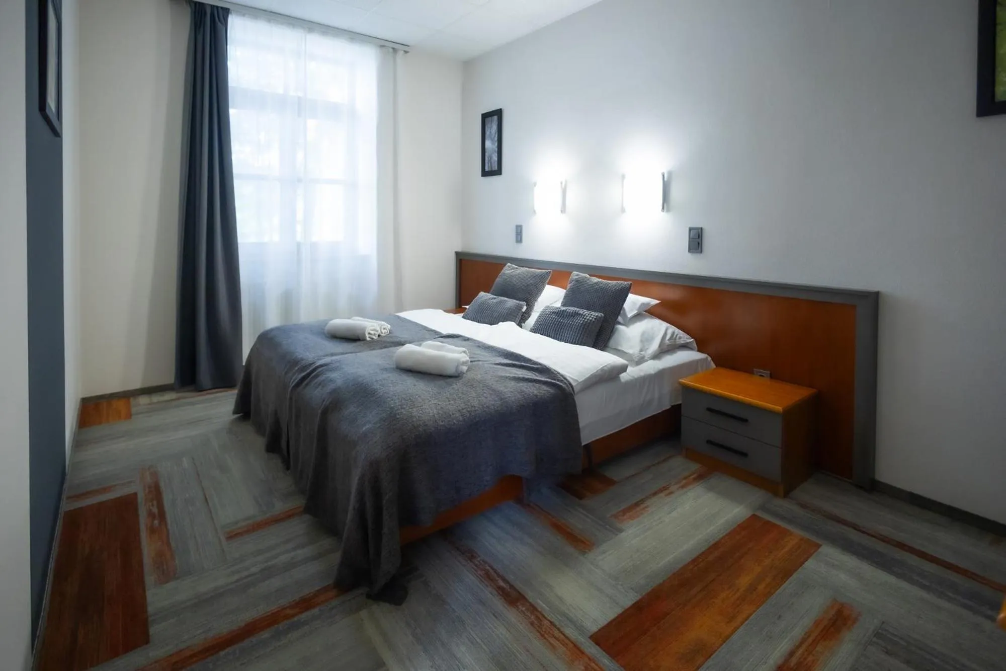 Bed in 4 Évszak Hegyihotel