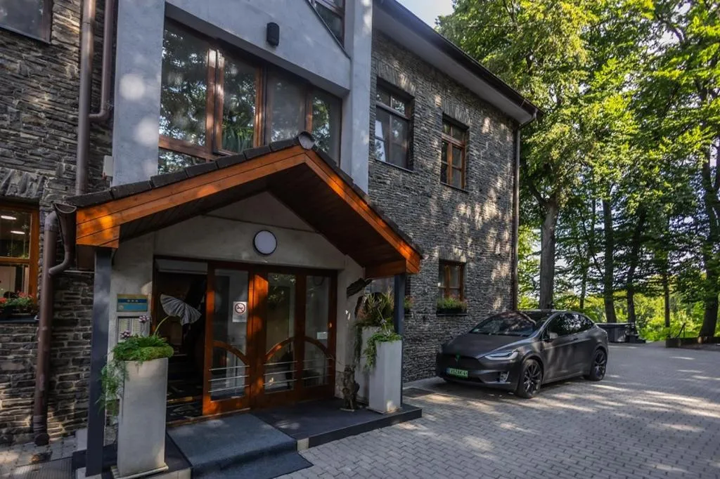 Property building in 4 Évszak Hegyihotel