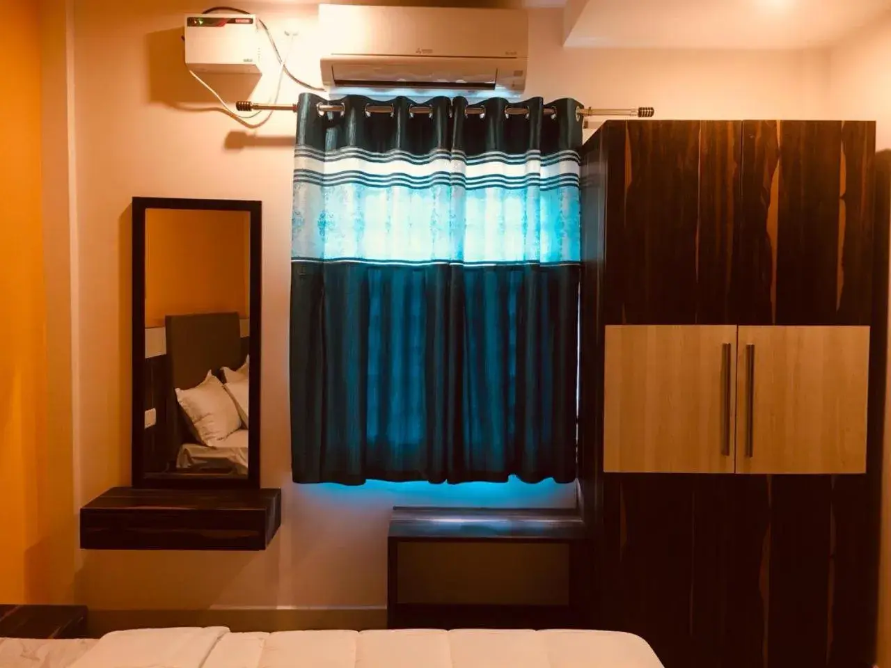 wardrobe, Bed in MM Park Inn wardrobe, Bed in MM Park Inn