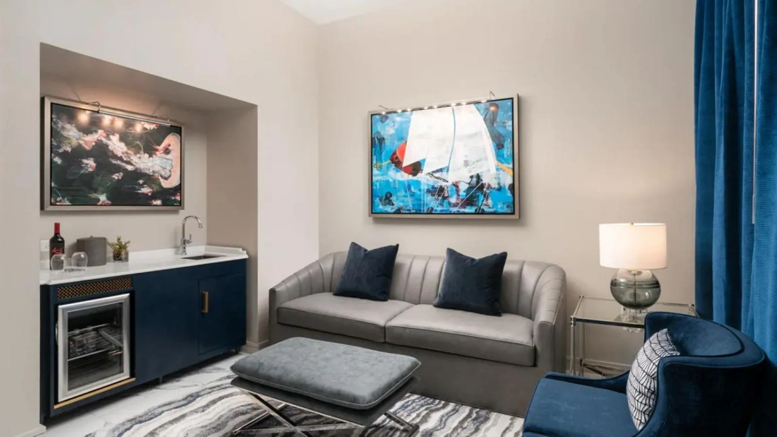 Living room in JW Marriott Savannah Plant Riverside District