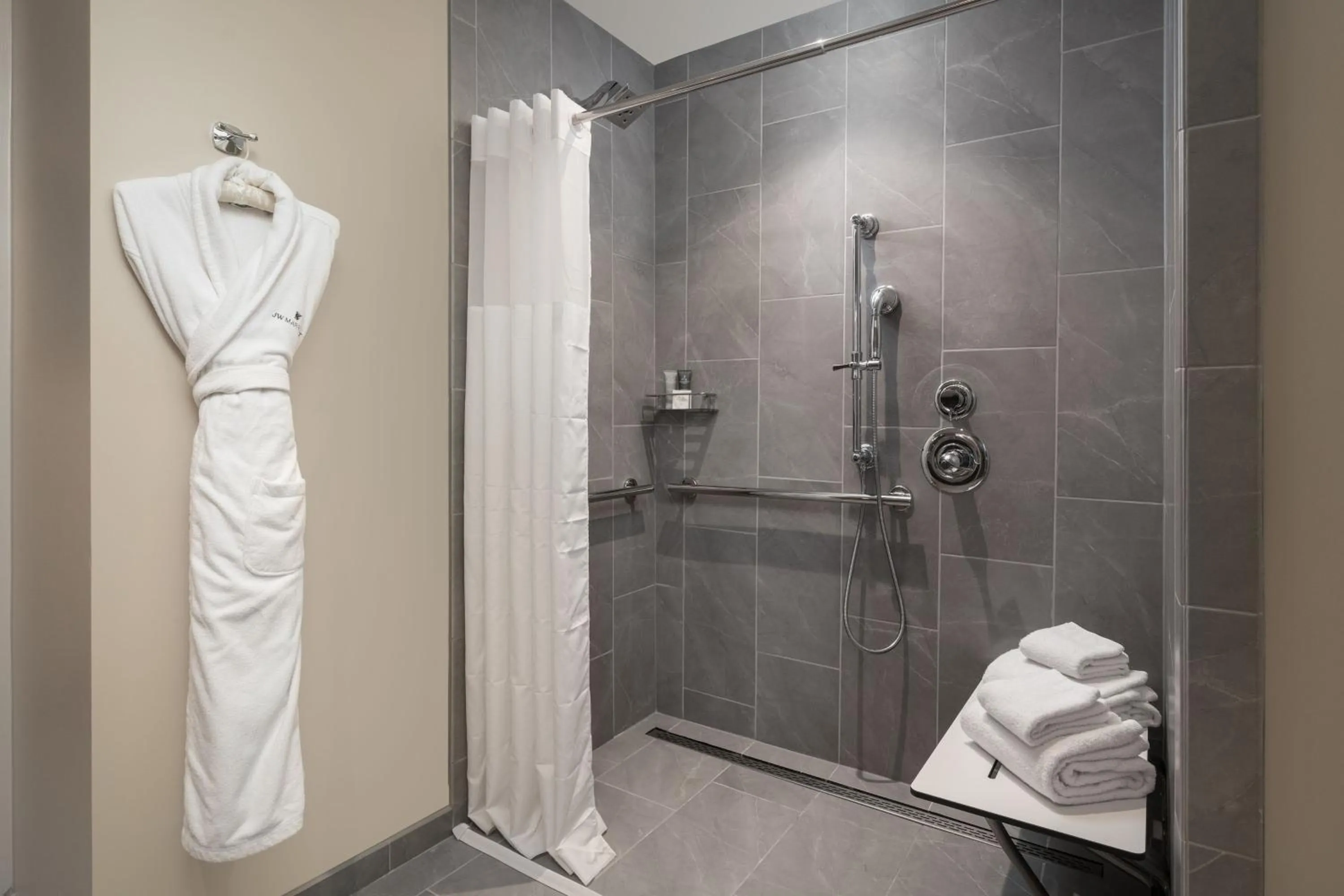 Bathroom in JW Marriott Savannah Plant Riverside District