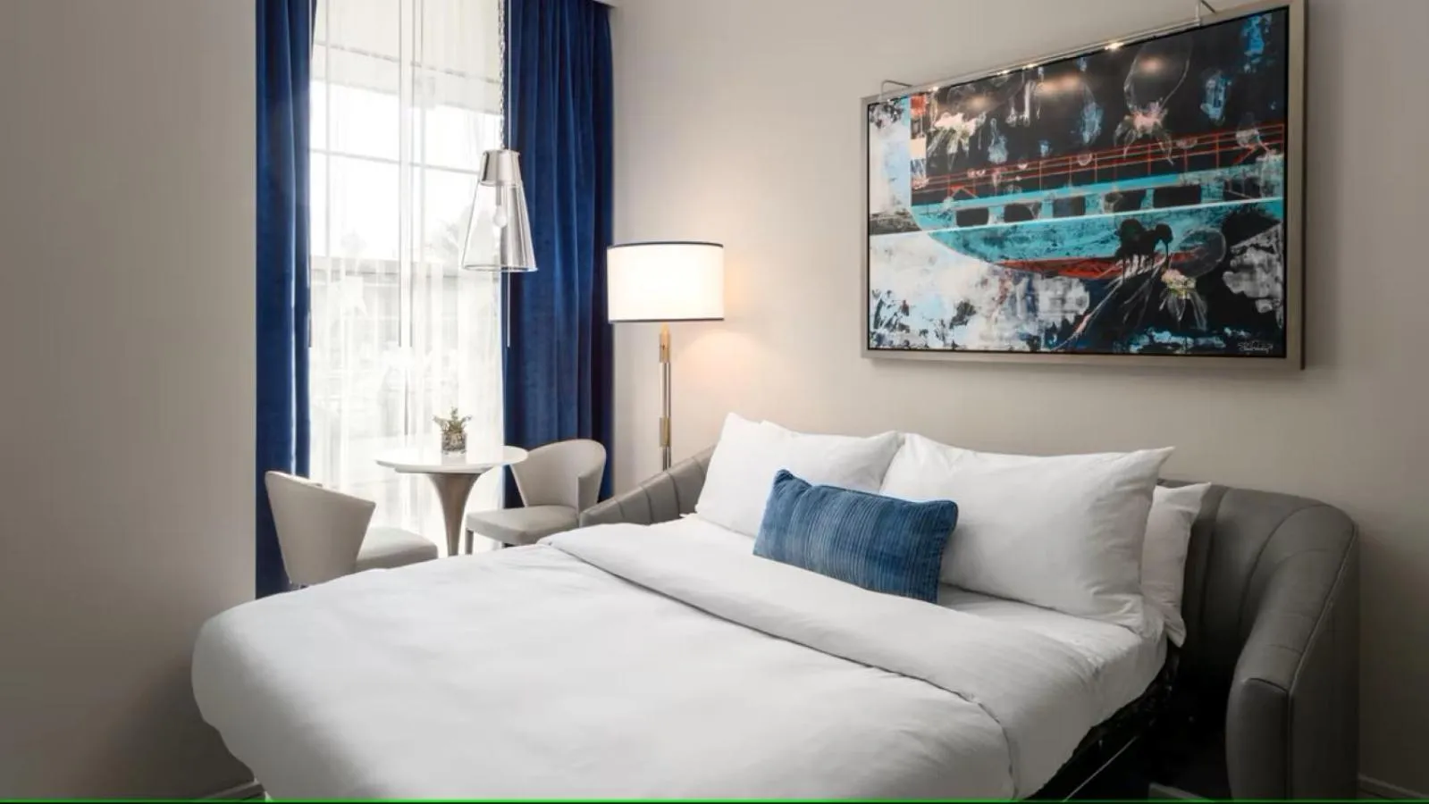 Living room, Bed in JW Marriott Savannah Plant Riverside District