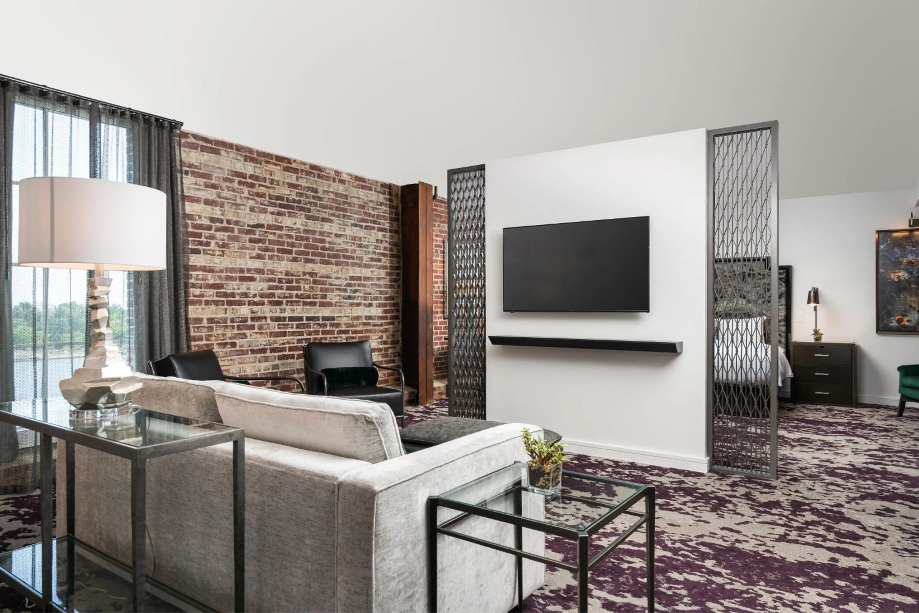 Living room in JW Marriott Savannah Plant Riverside District