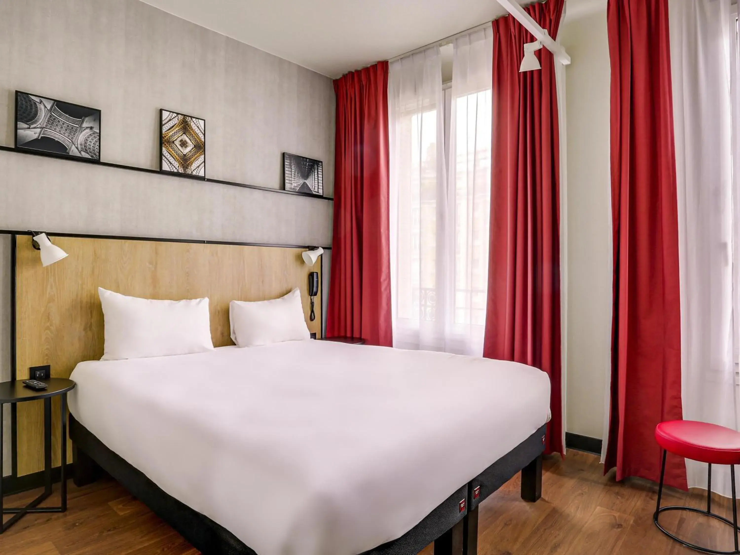 Bedroom, Bed in ibis Daumesnil Porte Doree Bedroom, Bed in ibis Daumesnil Porte Doree