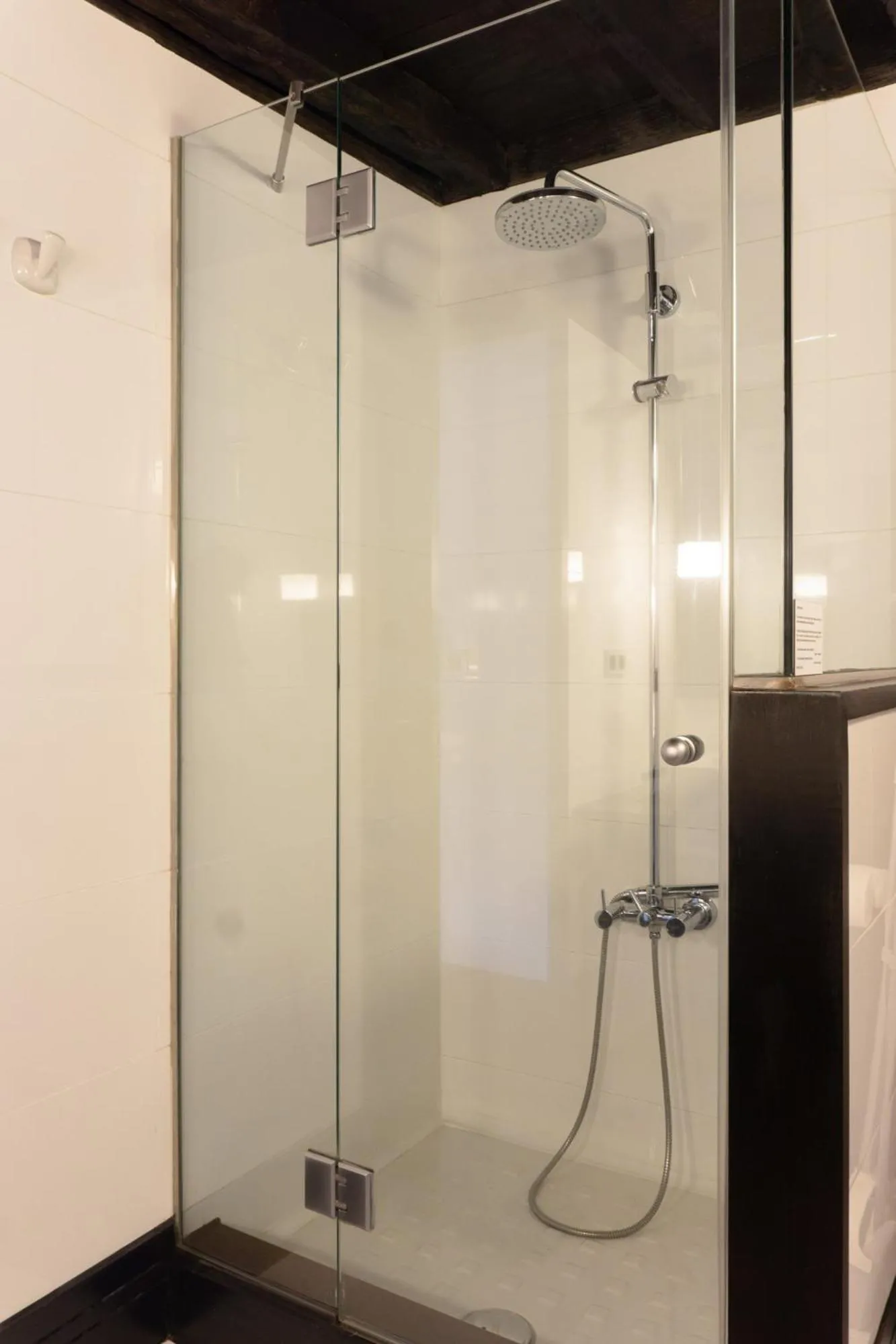 Shower in La Plaza