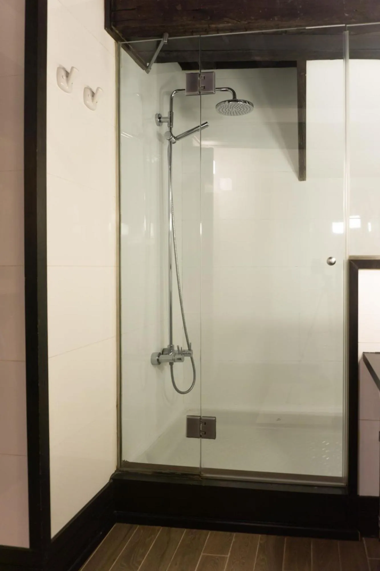 Shower in La Plaza